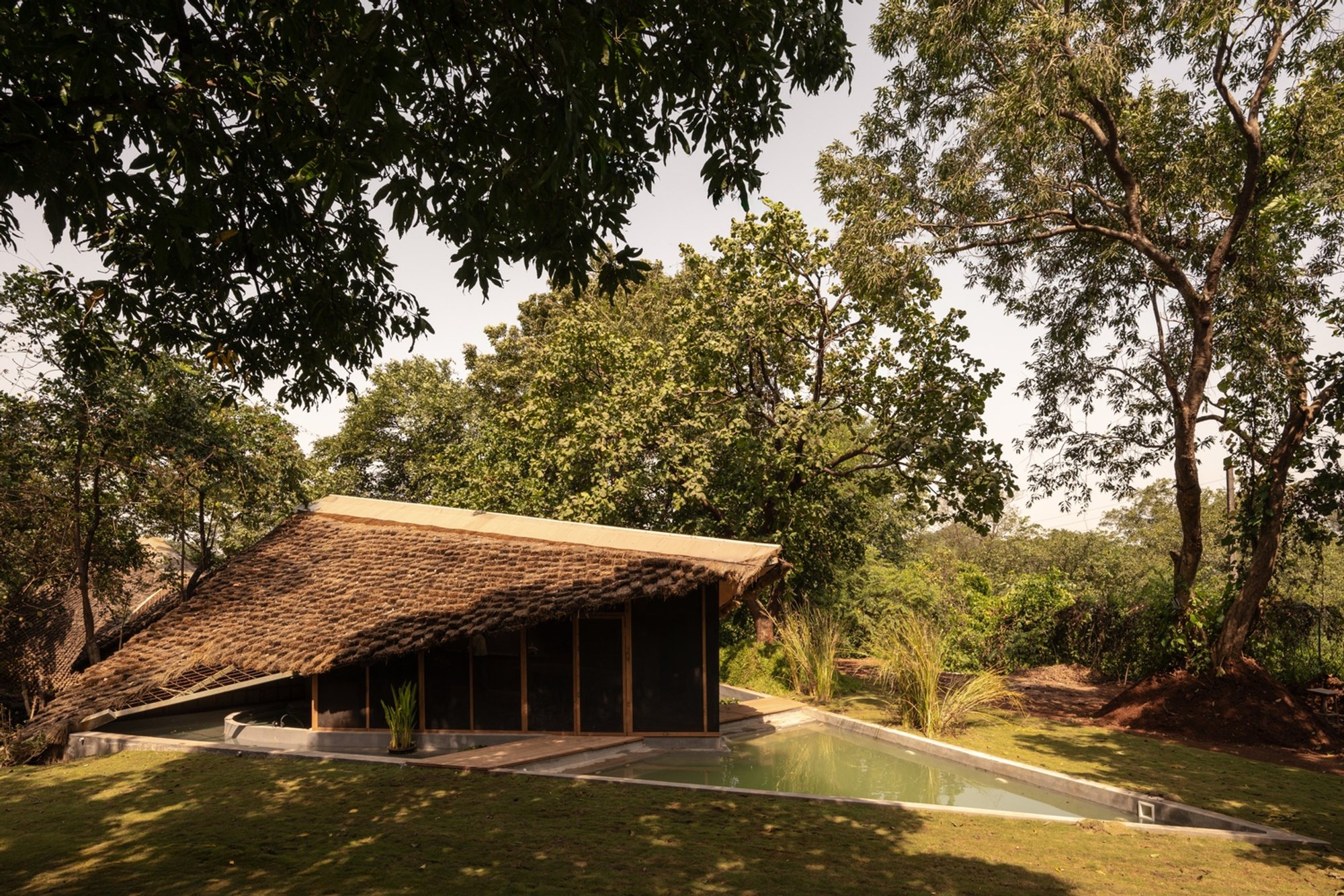 Bridge House by Wallmakers: A Suspended Sanctuary Between Land and Sky in Karjat, India