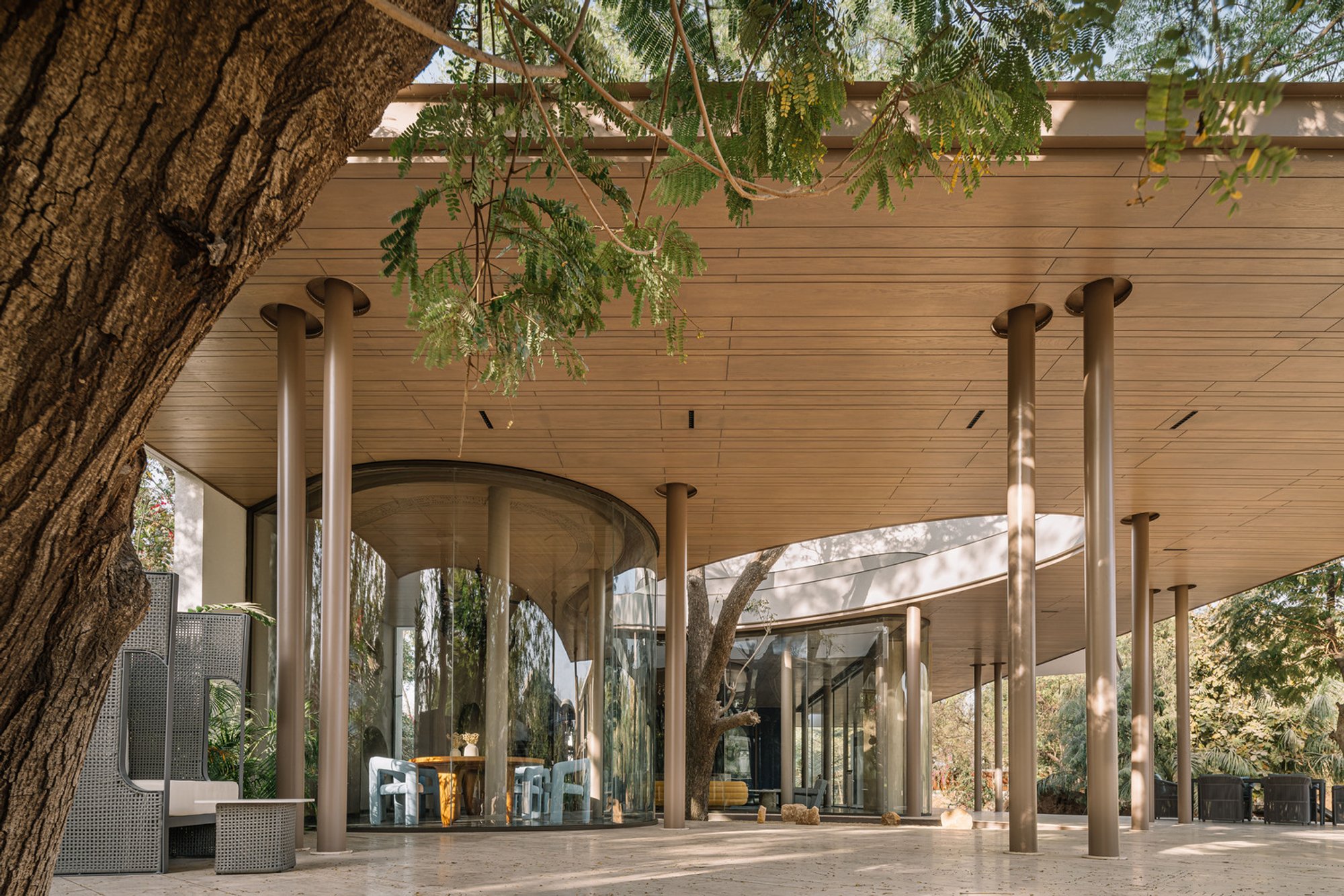 Gathering Grove Residence by R+R Architects