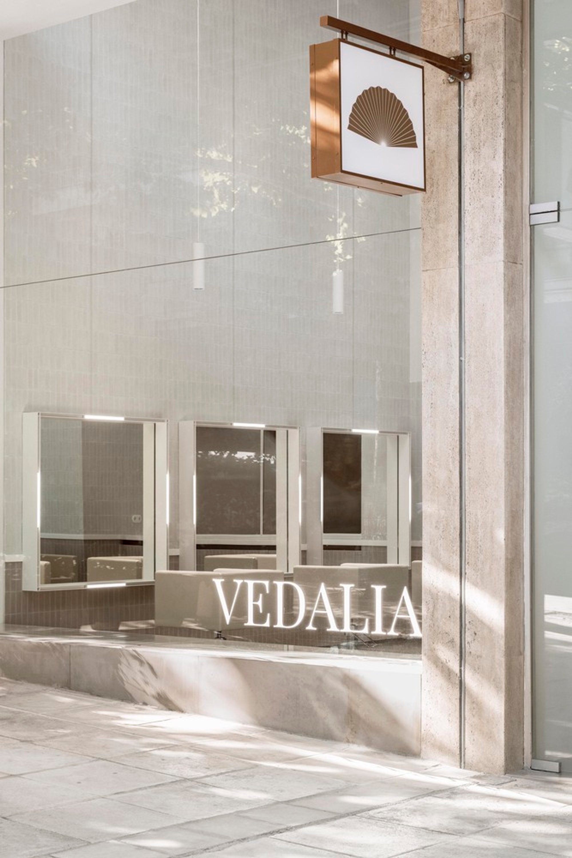 Vedalia Salon by Nysa: A Serene Retreat in the Heart of Athens