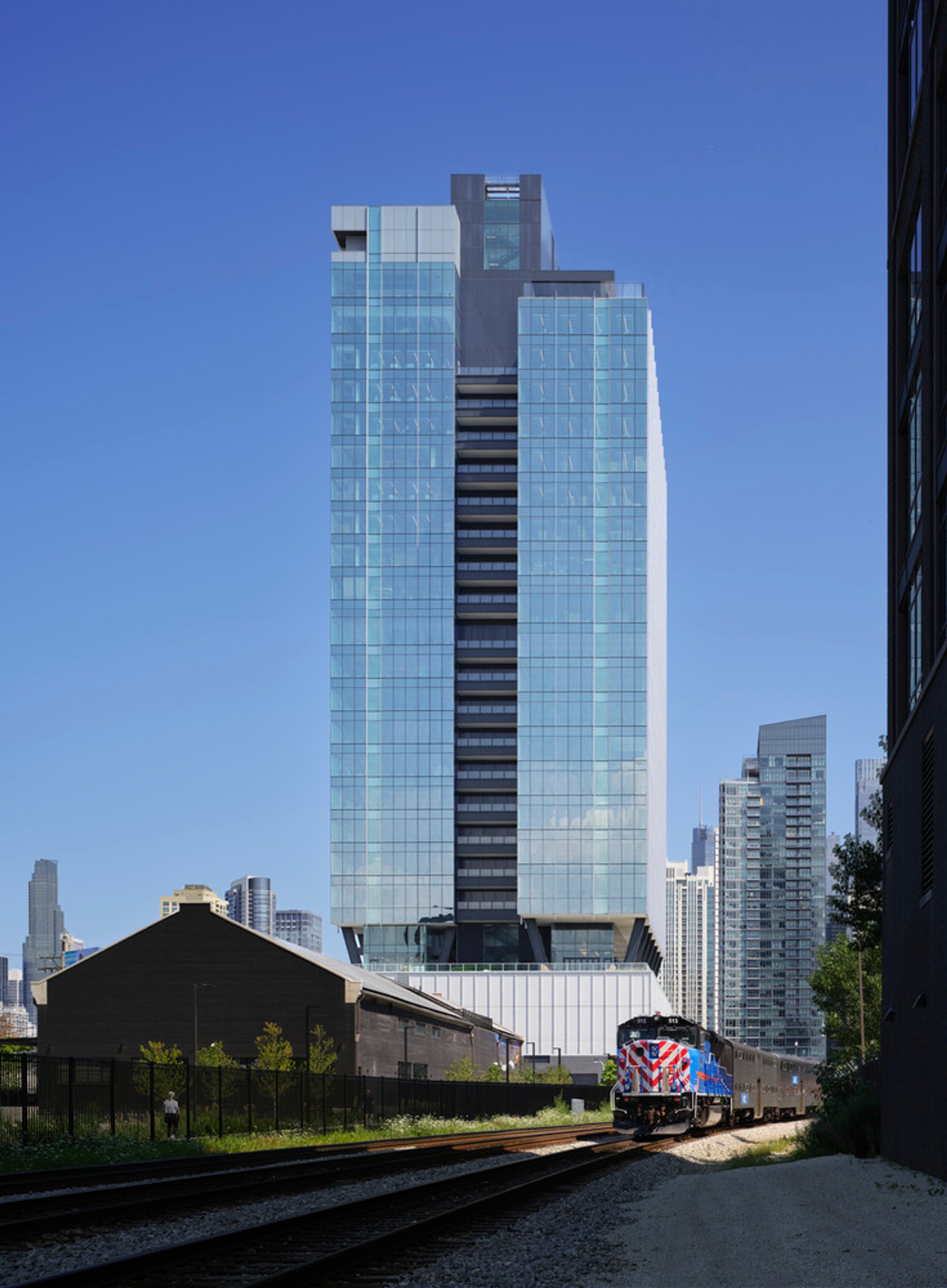360 N Green Office Building by Gensler: A New Icon of Workplace Design in Chicago’s Fulton Market