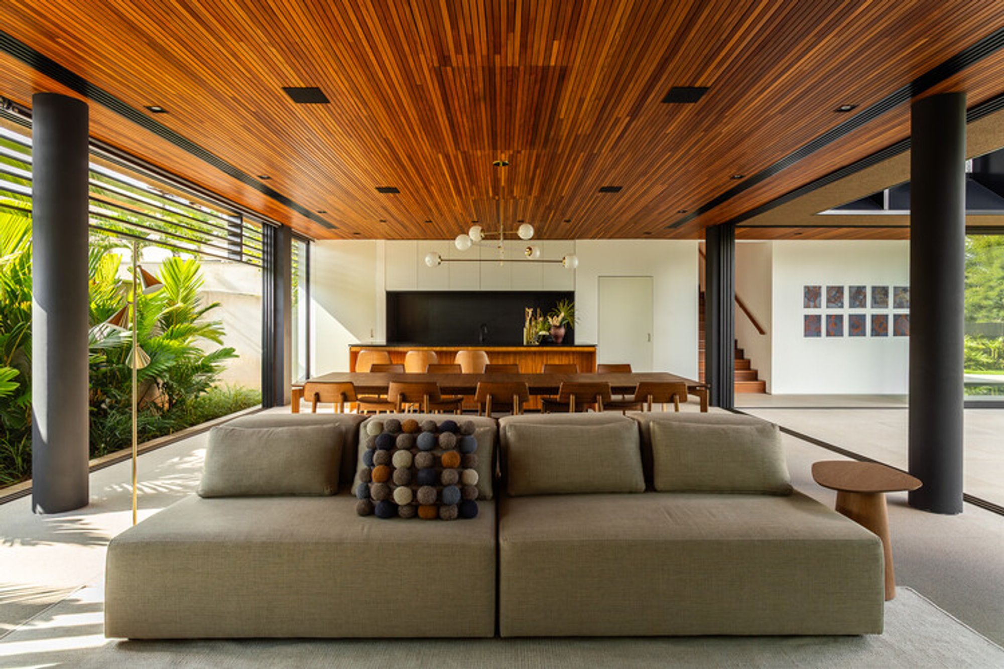 Buritis House by Aguirre Arquitetura: A Dialogue Between Modern Architecture and the Cerrado Landscape