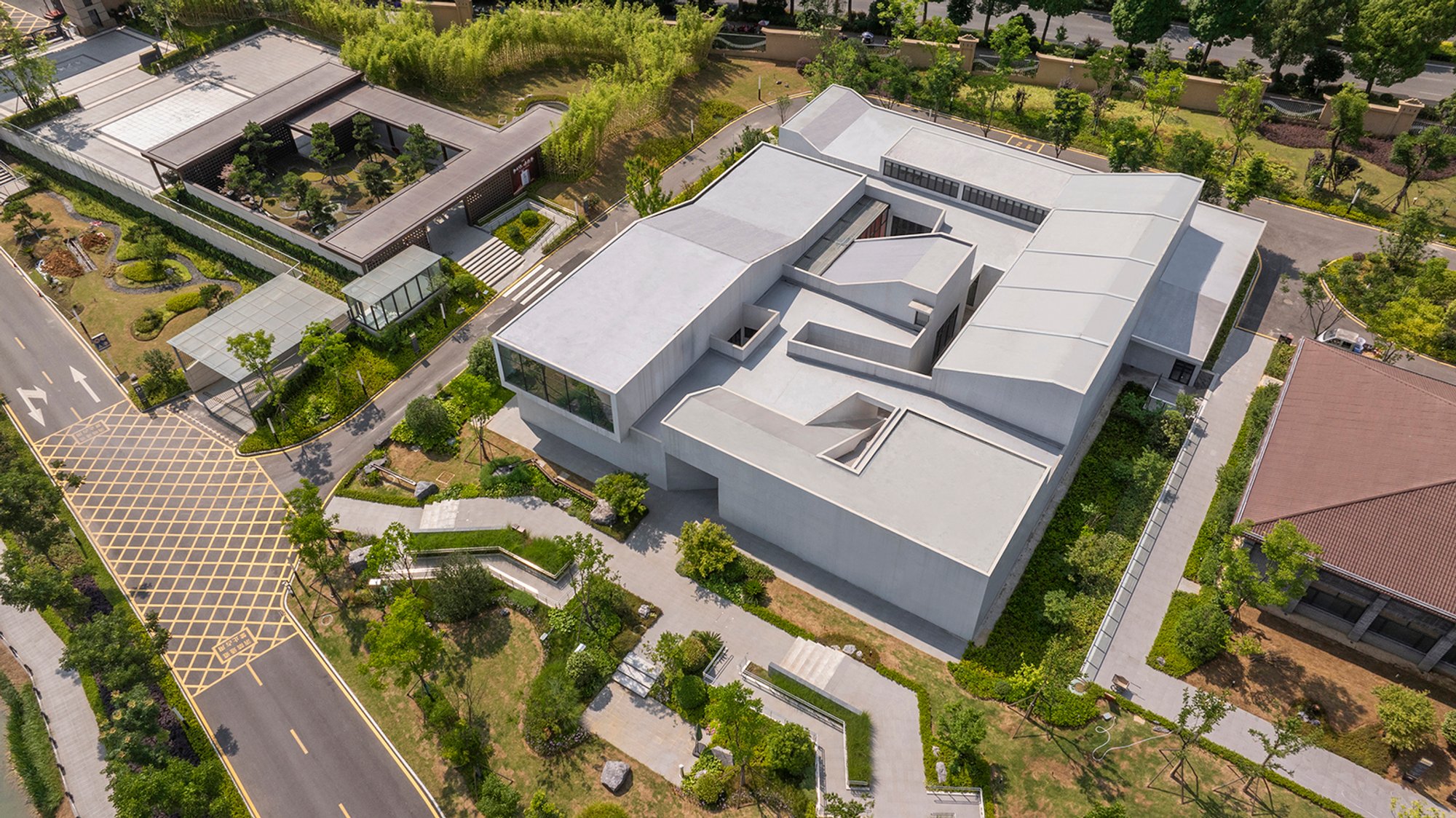 Jinsha Winery Cultural Tourism Complex: Where Tradition Meets Modern Architecture