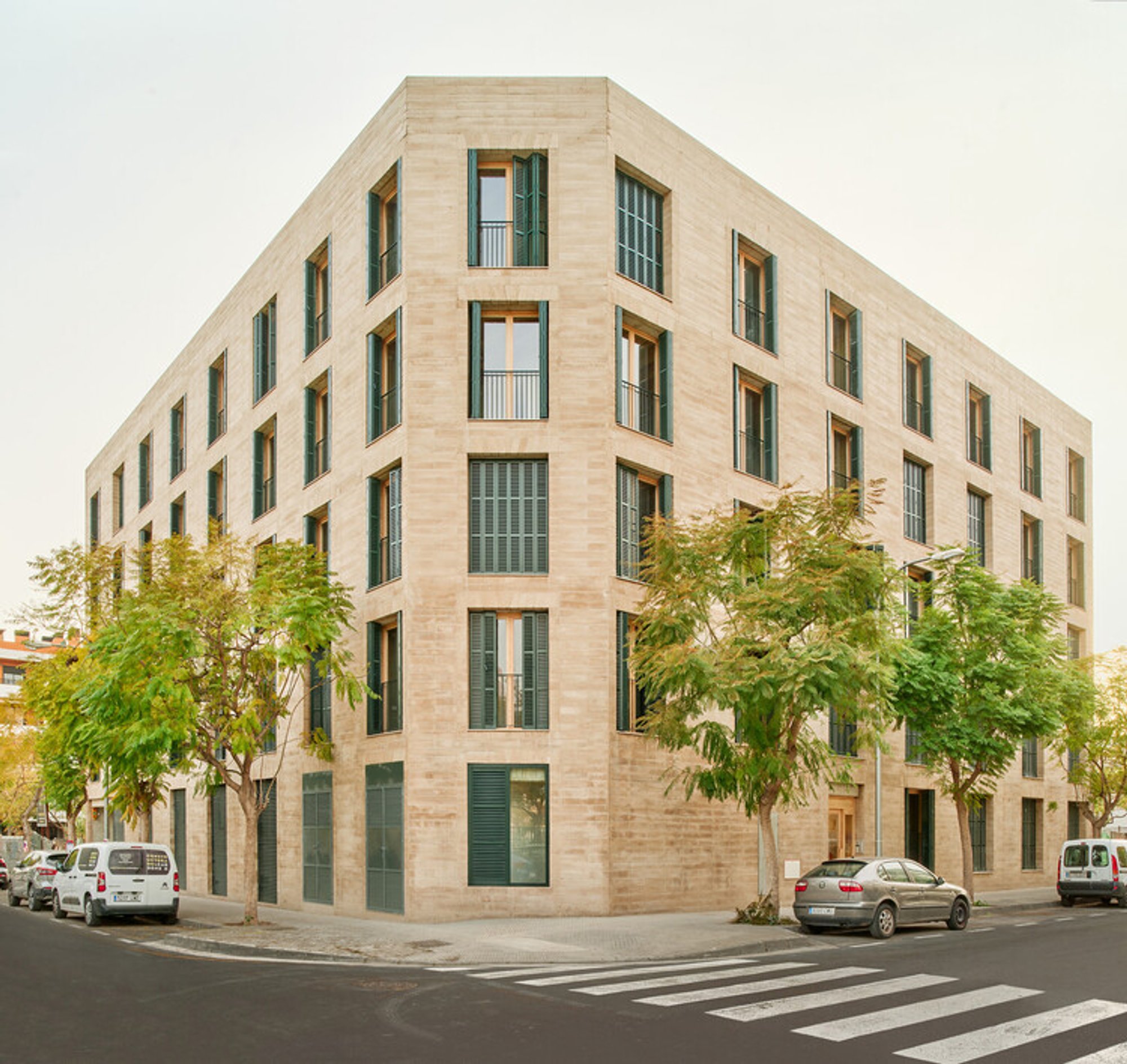 30+8 Social Housing Units on Josep Togores Street by Vivas Arquitectos: Sustainable Architecture Rooted in Place