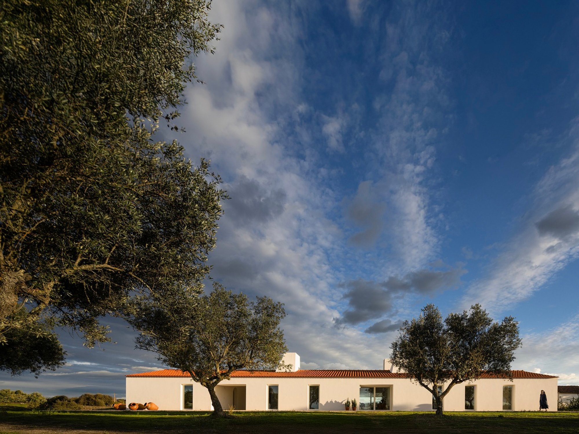 Monte Alvo House by NOZ Arquitectura: A Contemporary Tribute to Alentejo’s Vernacular Living