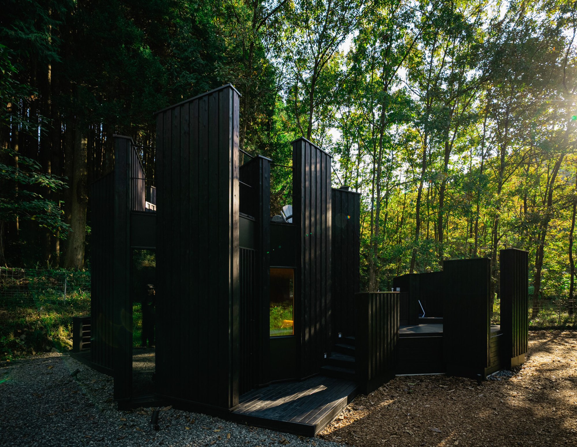 Walls of Neutrality: OND SAUNA by Amane Architecture Redefines Social Intimacy in Japan