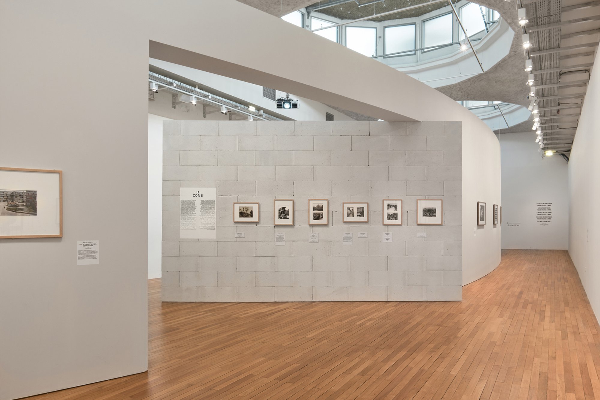 Exploring the Banlieues Chéries Exhibition by Roll: Parisian Suburbs Through Art and Architecture