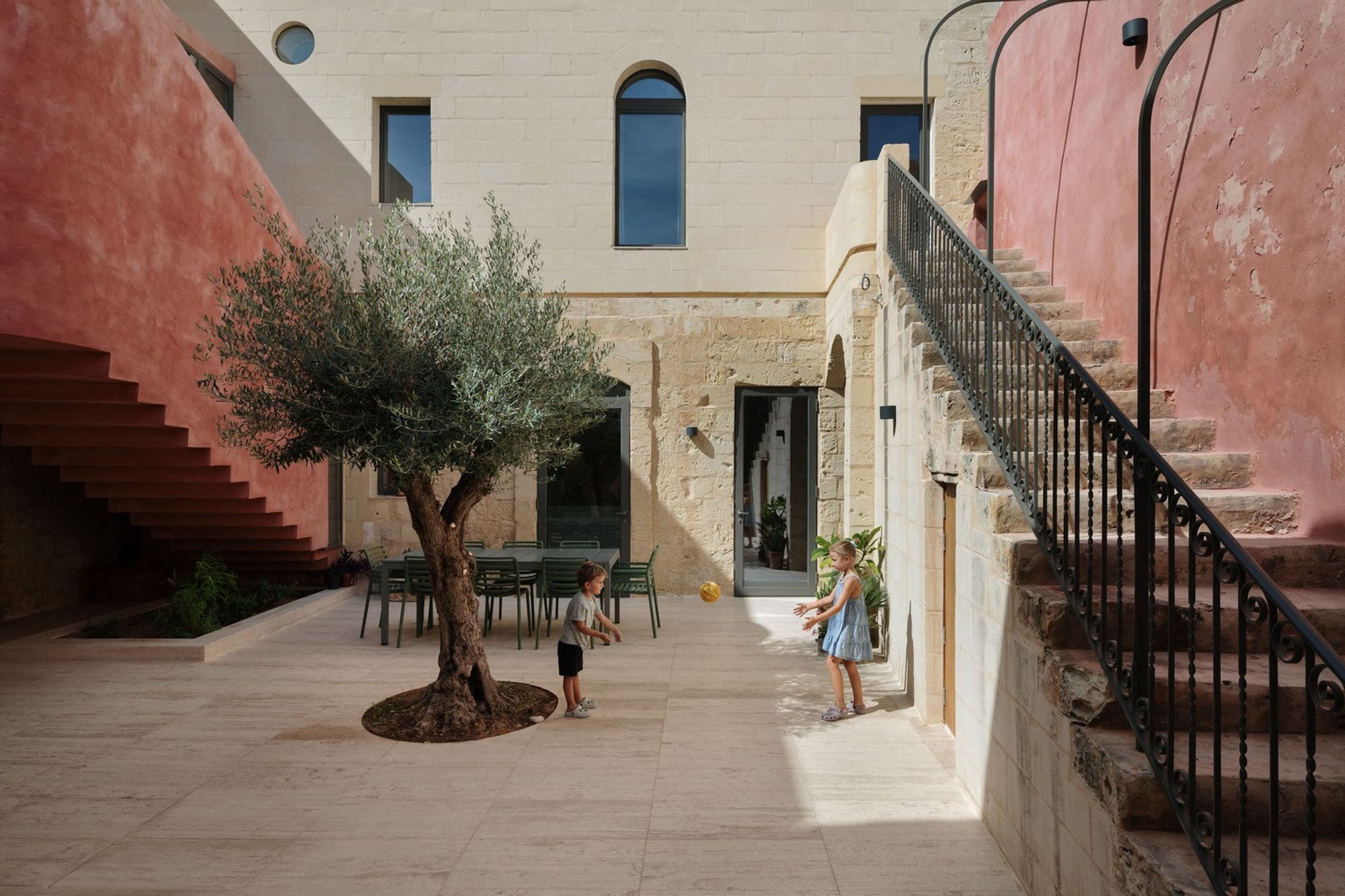 Dar It-Tarag Residence by Periti Studio: Reviving an 18th-Century Maltese Farmhouse with Modern Elegance