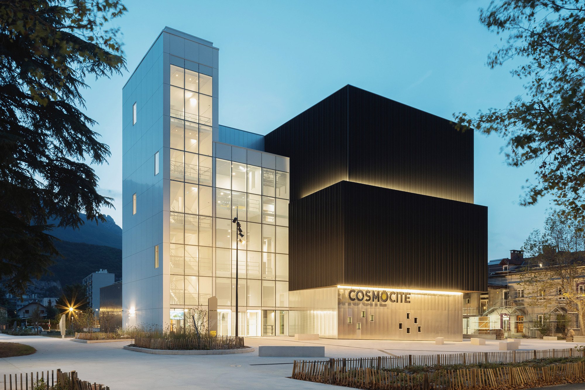 Cosmocité Science Center: Where Architecture Meets the Cosmos