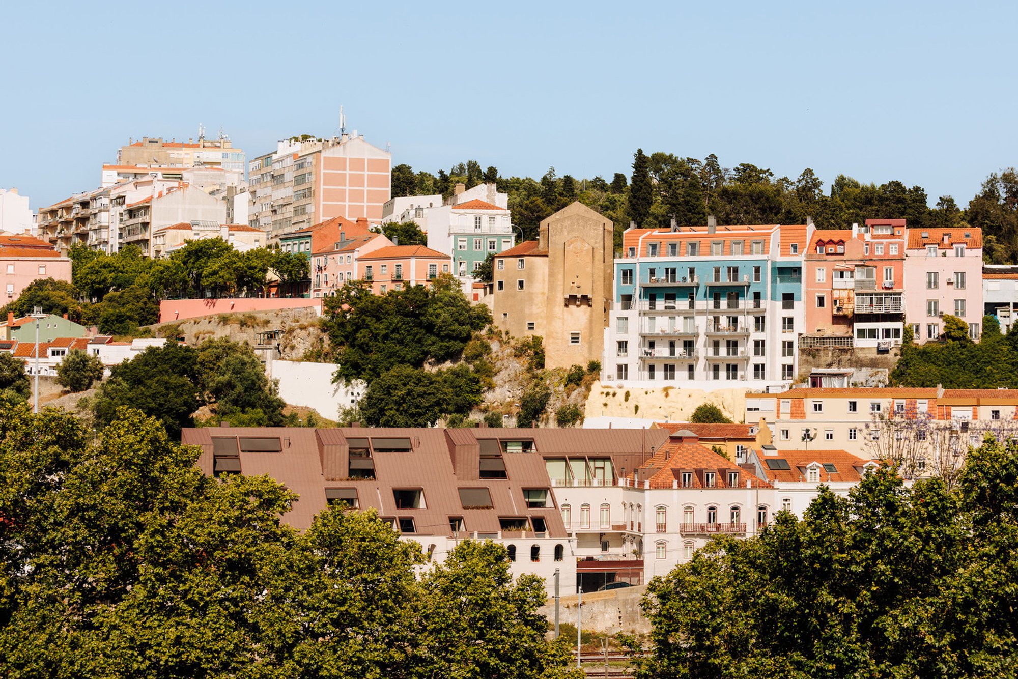 Montisnava Residential Building by António Costa Lima Arquitectos: Revitalizing Lisbon’s Industrial Heritage