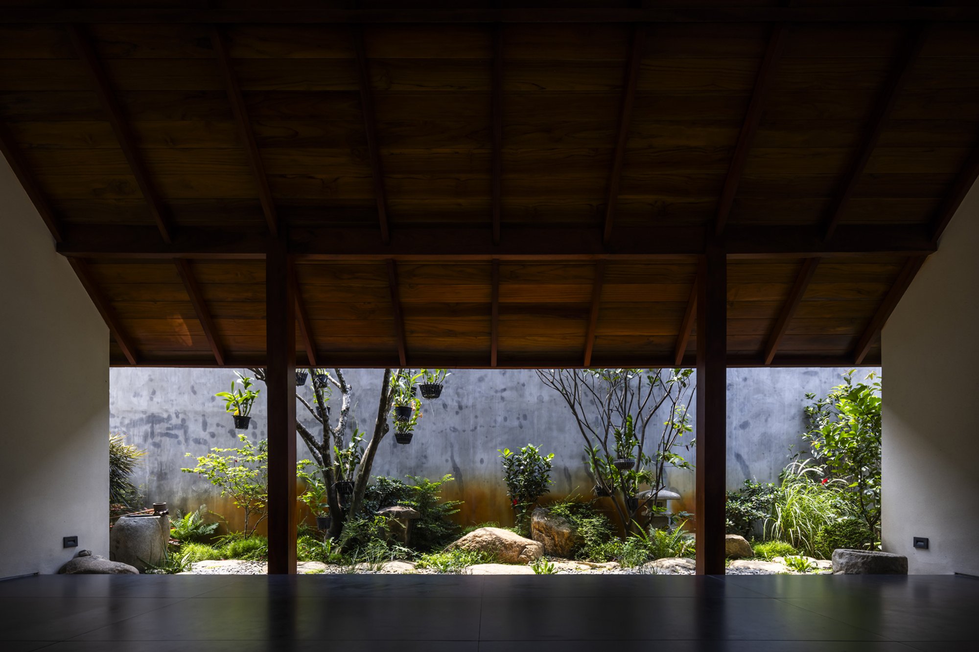 23o5Studio Wraps a Ho Chi Minh City Home Around Its Own Fruit Garden
