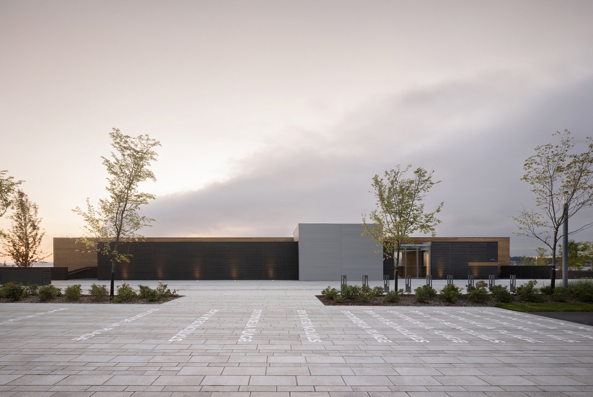 “Promenade Samuel-De Champlain: Québec’s Transformative Riverfront Landscape”