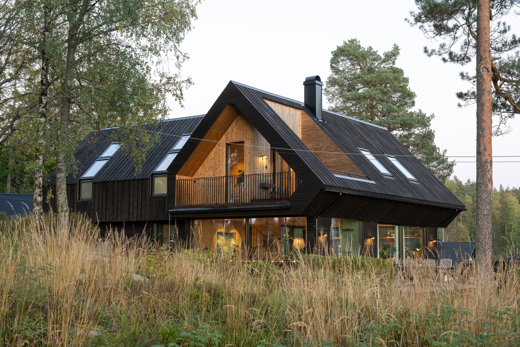 Solem Forest House by MORFEUS arkitekter: A Timber Home Harmonizing with the Norwegian Landscape