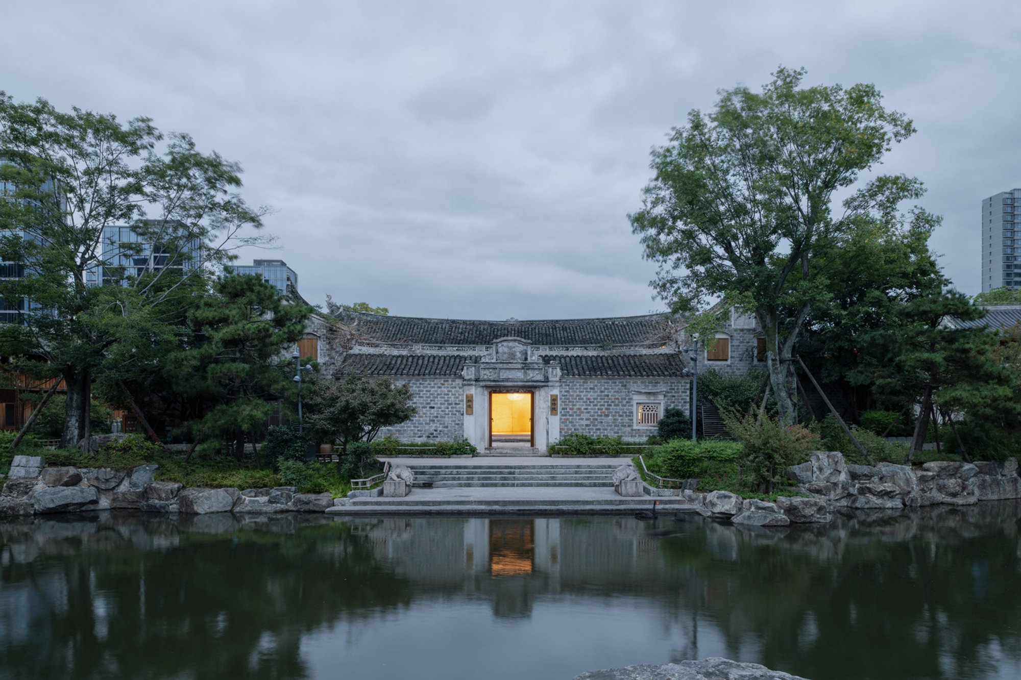 Tai-Silk Courtyard: A Contemporary Cultural Hub Revitalizing Historic Jiangnan Architecture