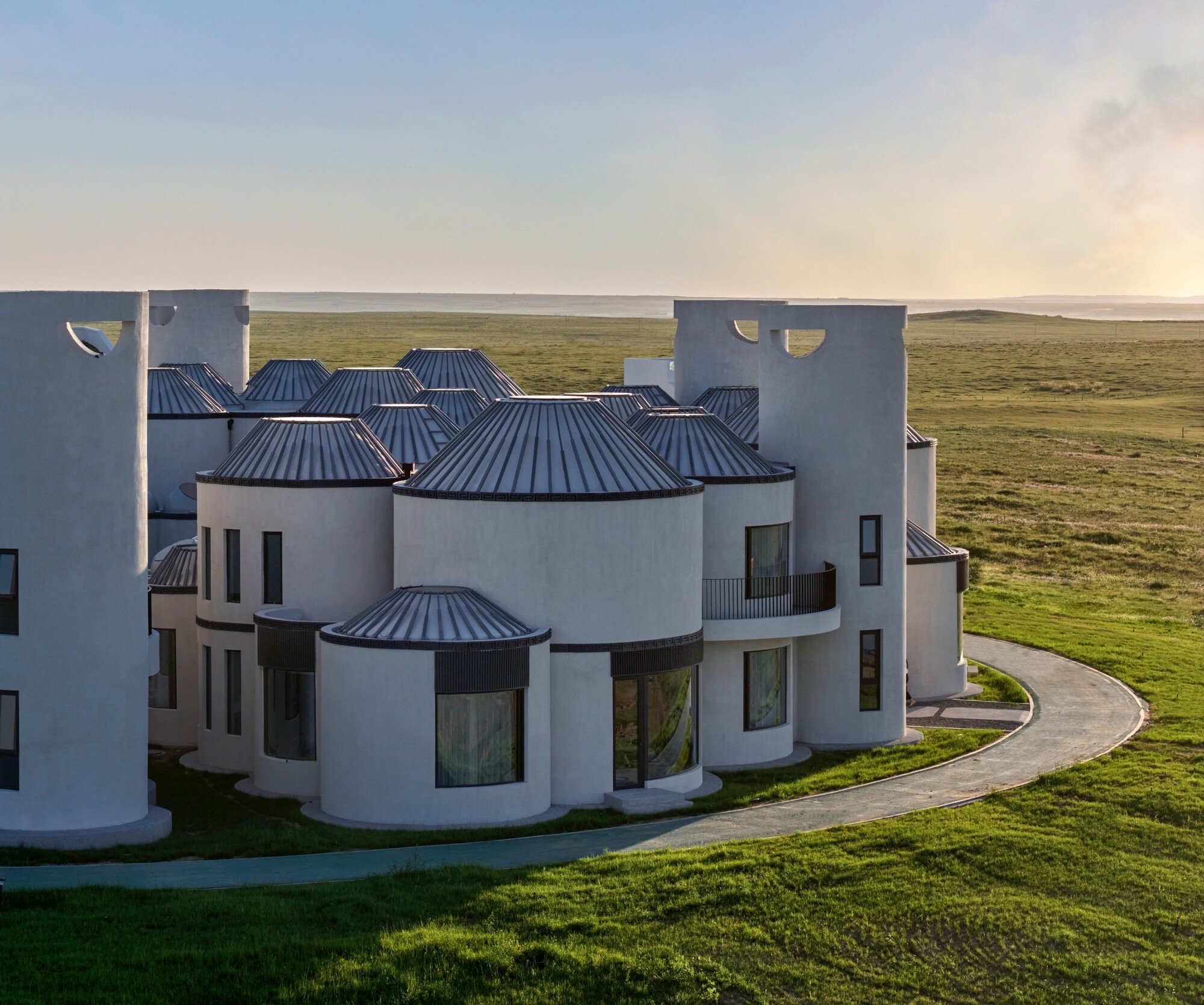 Yuanverse Living Paradigms: A Contemporary Interpretation of Nomadic Heritage in Inner Mongolia