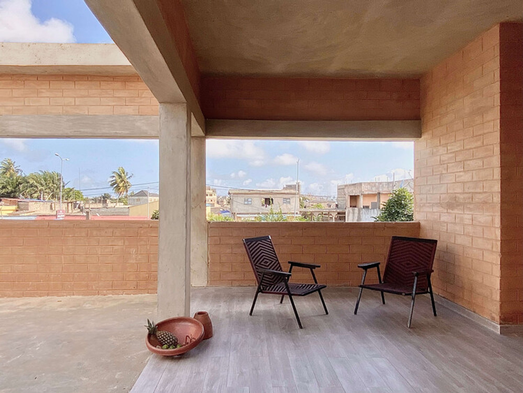 Adakpame Guesthouse: Studio NEiDA's Compressed Earth Architecture Responds to Climate and Culture in Lomé