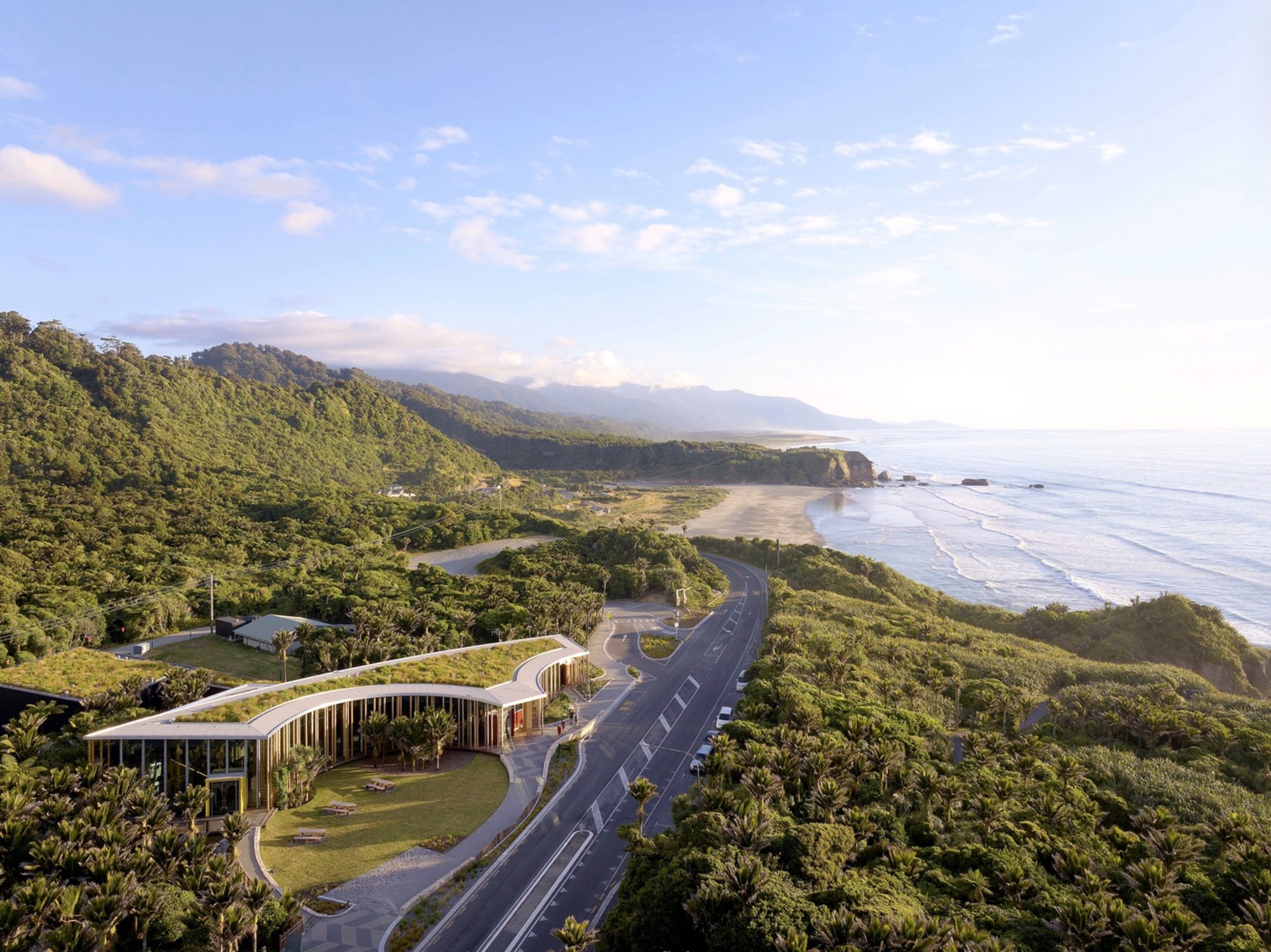 Punangairi Visitor Centre by Sheppard & Rout Architects: A Cultural and Ecological Landmark on New Zealand’s West Coast