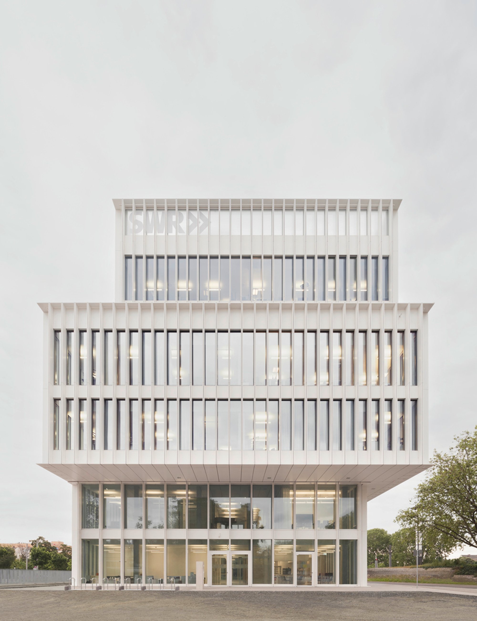 SWR Broadcasting Studio by Steimle Architekten — A Transparent Media Landmark in Mannheim