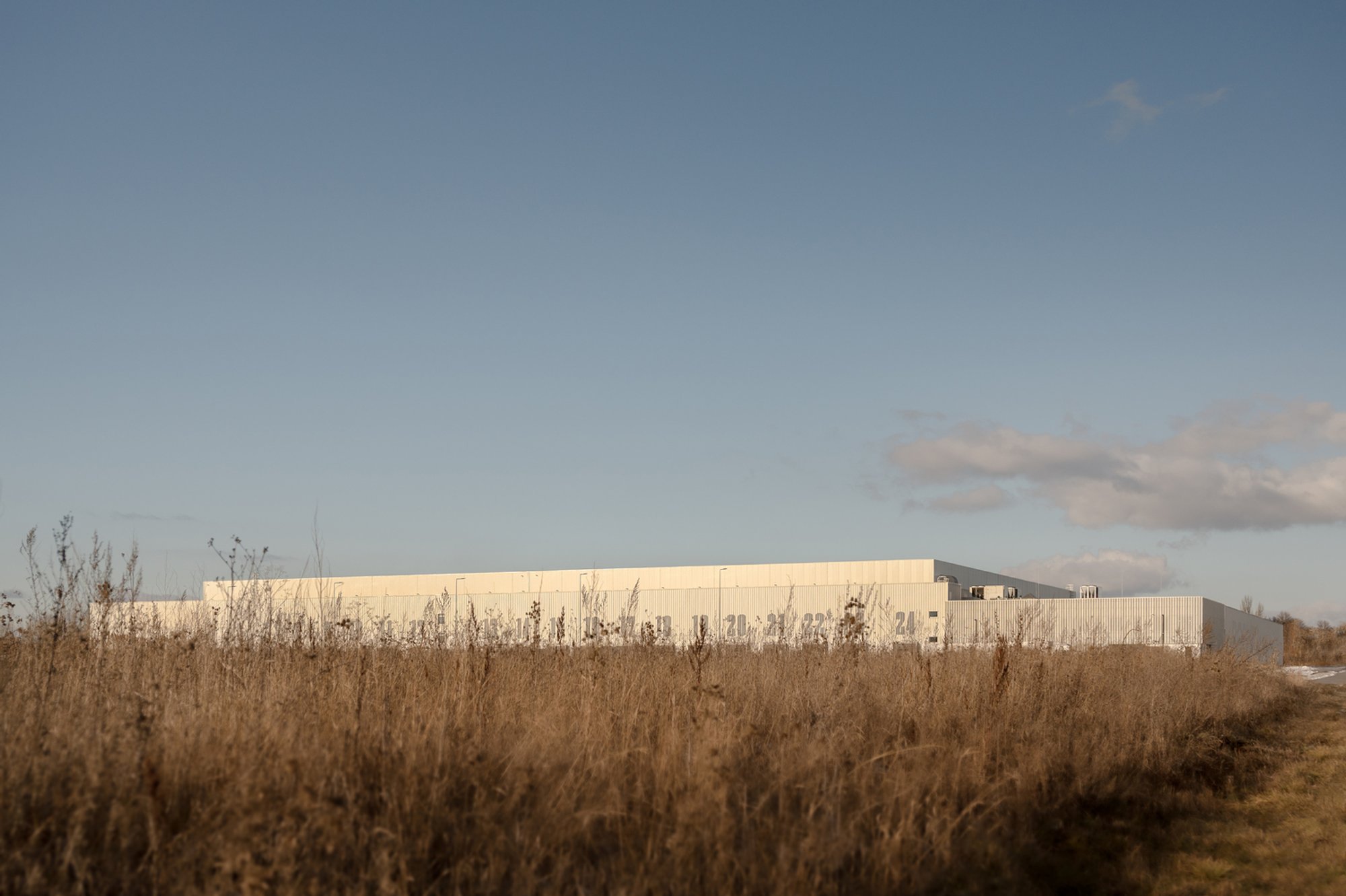 Roshen Logistics Center by Prototype: A Benchmark in Industrial Architecture