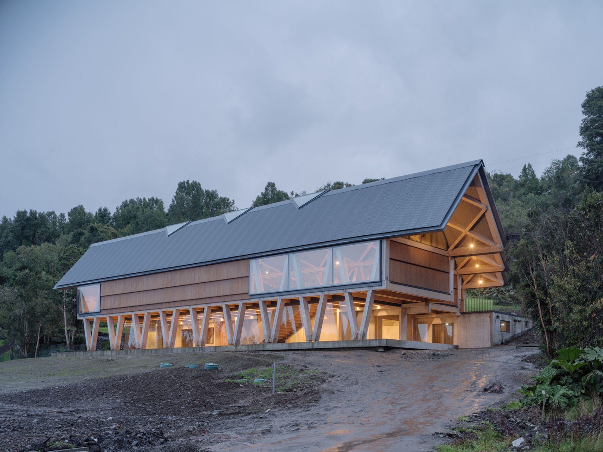 Mumo Museum of Motorcycles by DRAA: A Timber Landmark Celebrating Motorcycle Heritage in Southern Chile