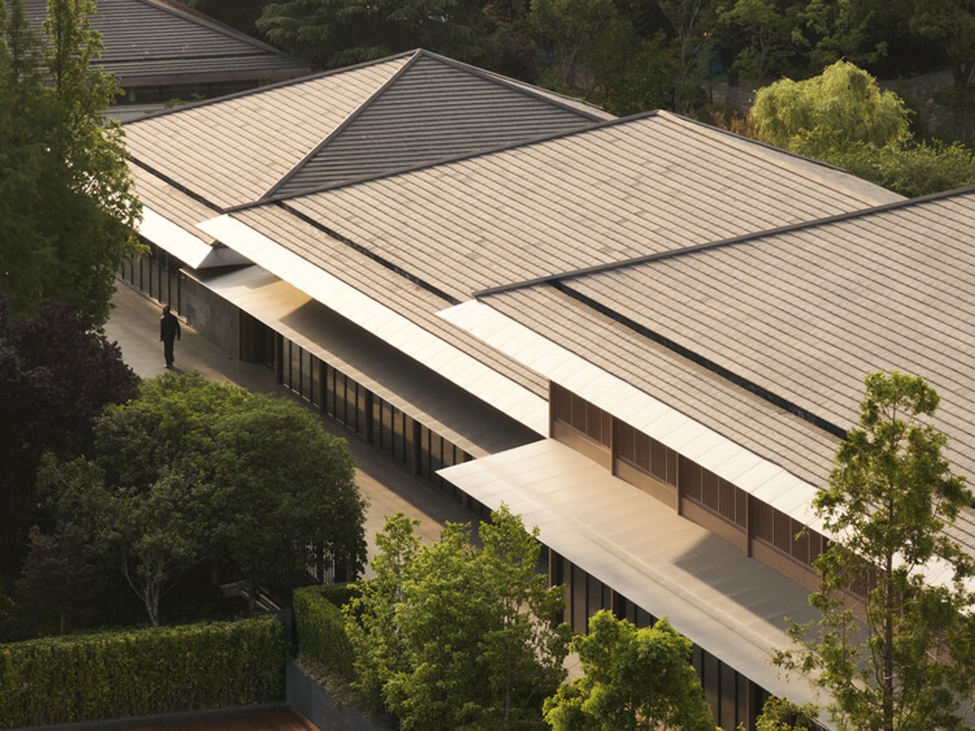 Changzhou Tian An Clubhouse Renovation by HATCH Architects – A Contemporary Revival of Oriental Design