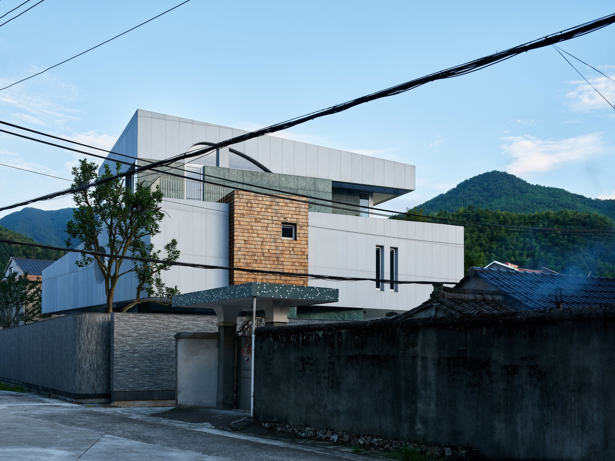 Xiaye Zhang Residence by Studio MOR – A Contemporary Interpretation of Rural Living in Ningbo, China
