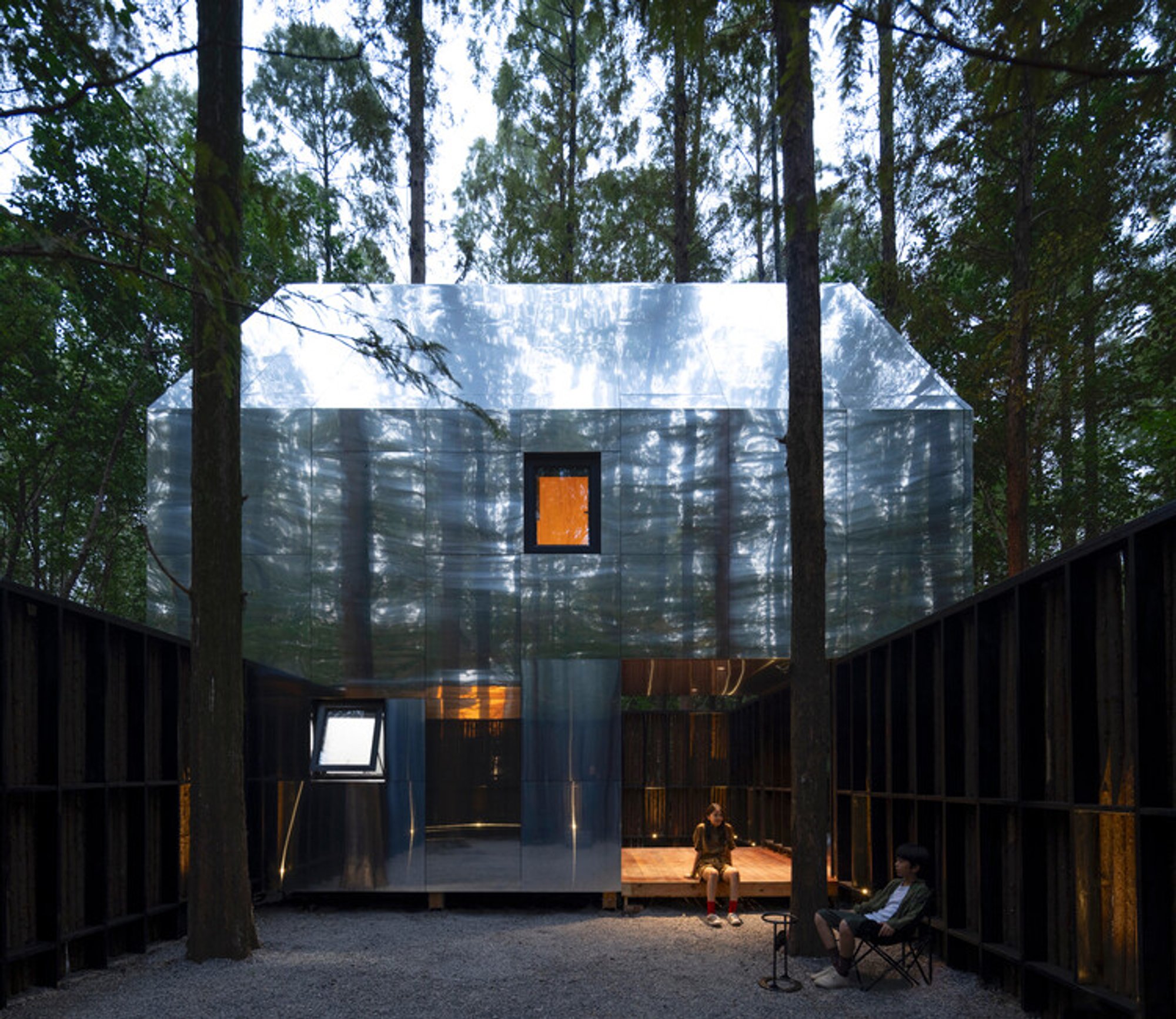 Merryda Wiki World · Secret Camp by Wiki World + Advanced Architecture Lab – A Bird-Born Forest Retreat in Wuhan