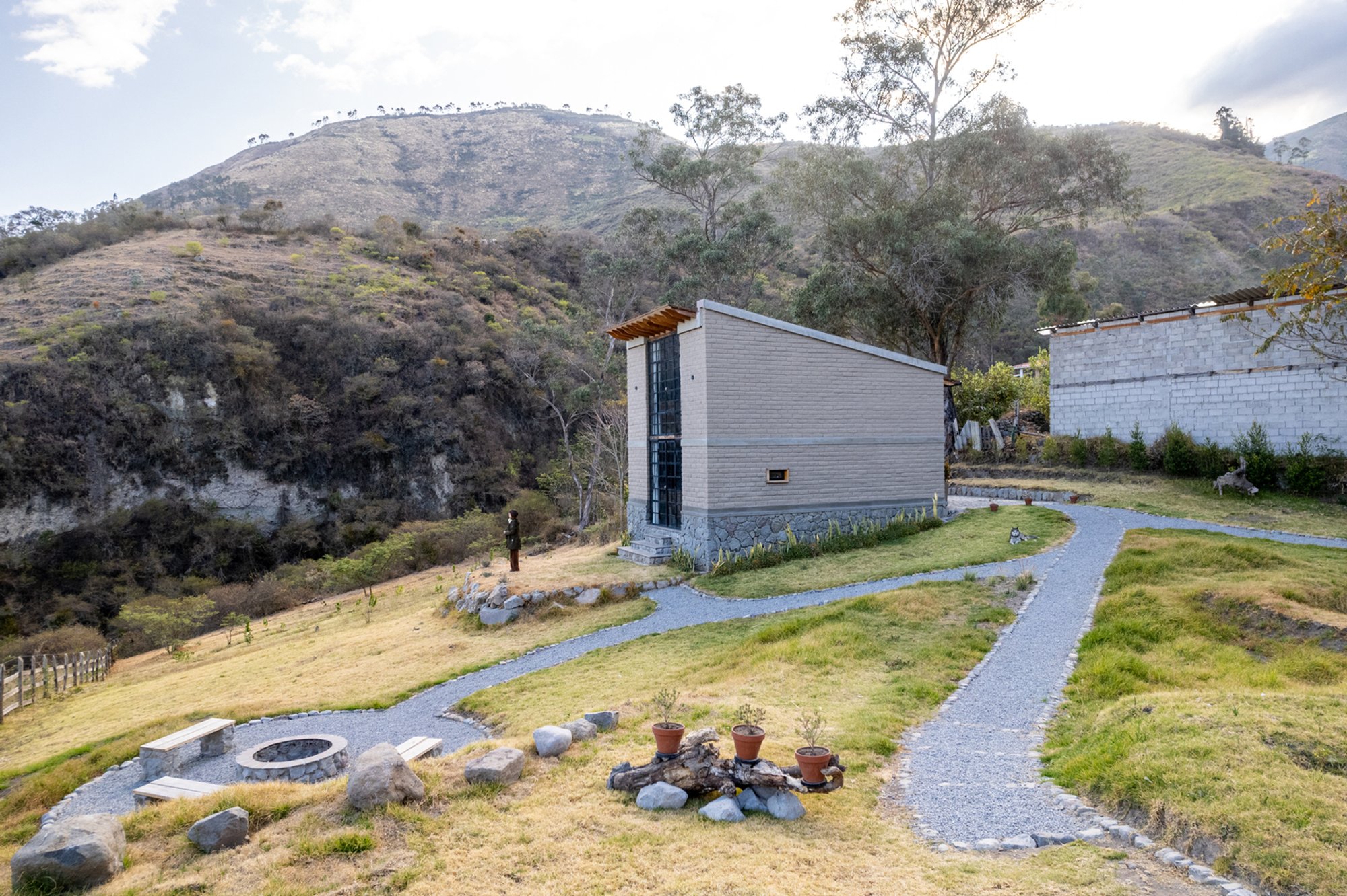 Chachimbiro Mountain Retreat: Sustainable Adobe Cabin by C/ELC