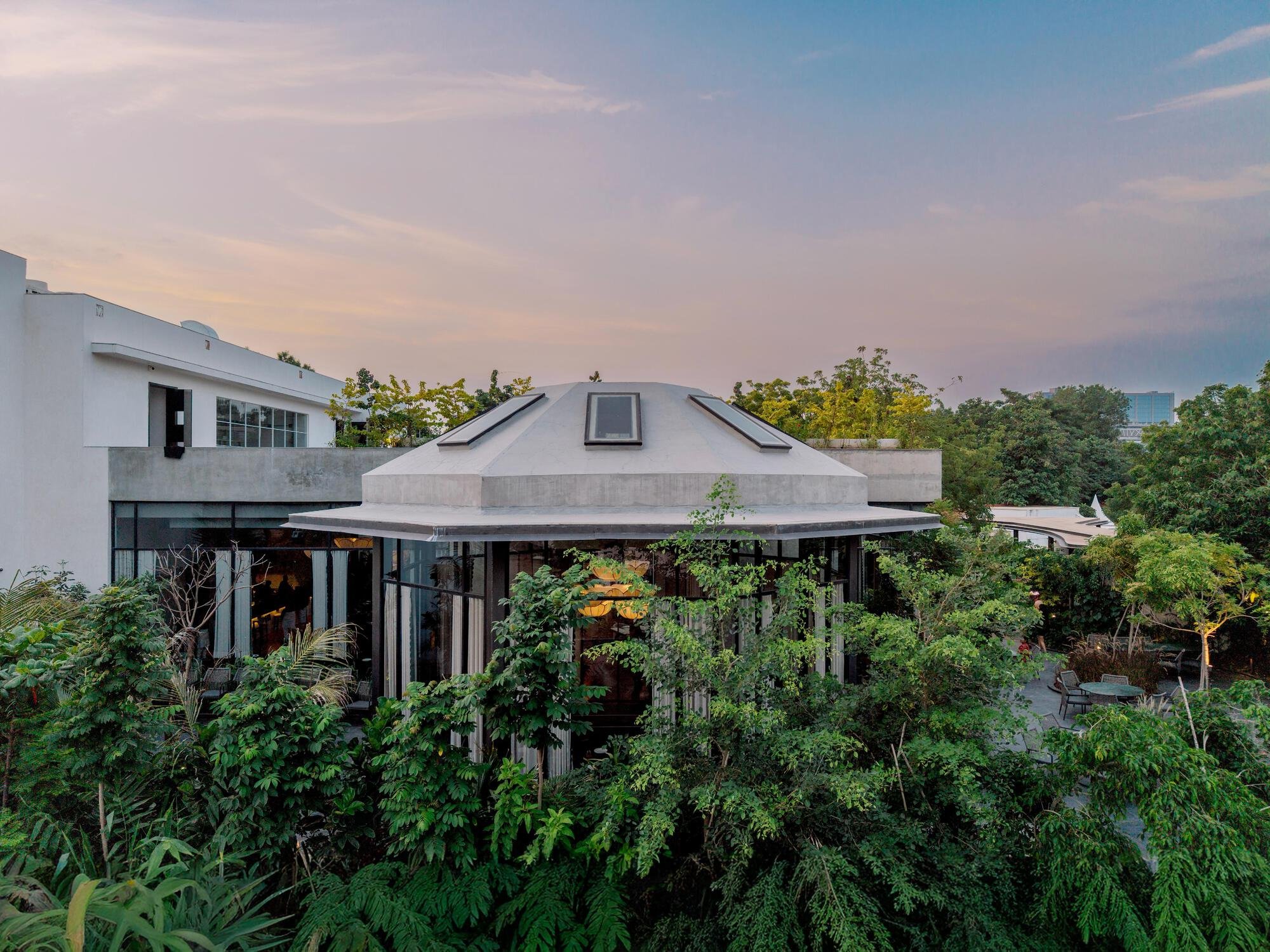 K’s Verandah by Hiren Patel Architects + Design — A Nature-Driven Restaurant Redefining Indoor–Outdoor Living in Ahmedabad