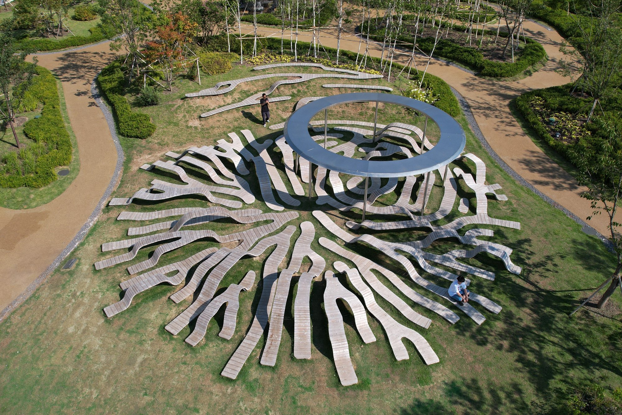 Reaction Field by Yong Ju Lee Architecture: A Dynamic Urban Landscape Installation in Seoul