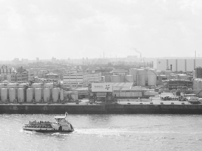 Capturing the world ruined by human behavior: Using the power of images for a wake-up call