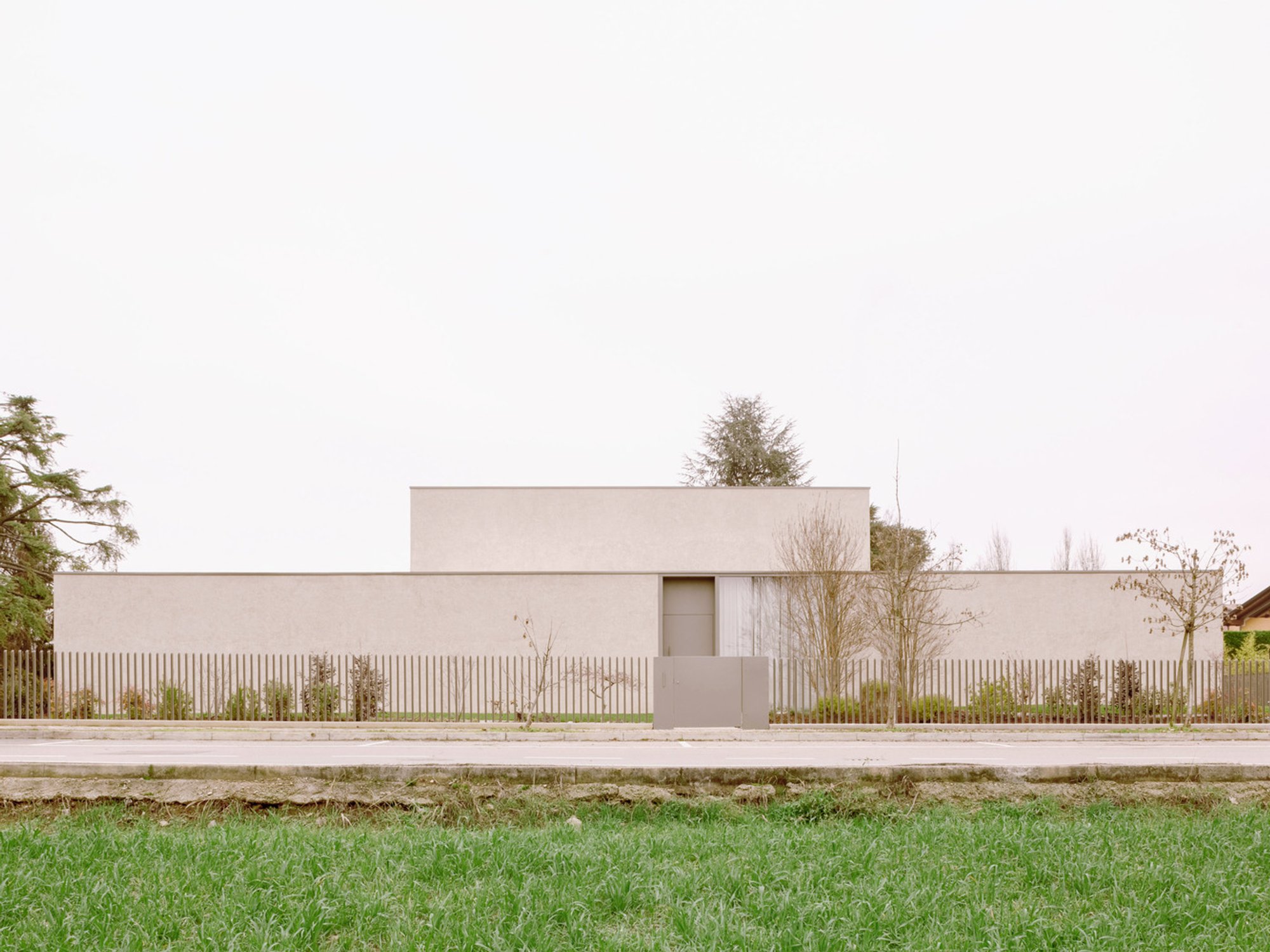 House LC by studioforma