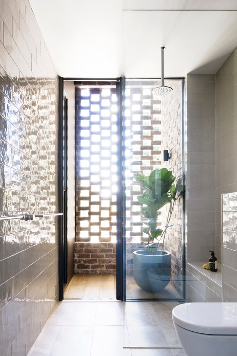 All photographs are works of&nbsp;Justin Alexander