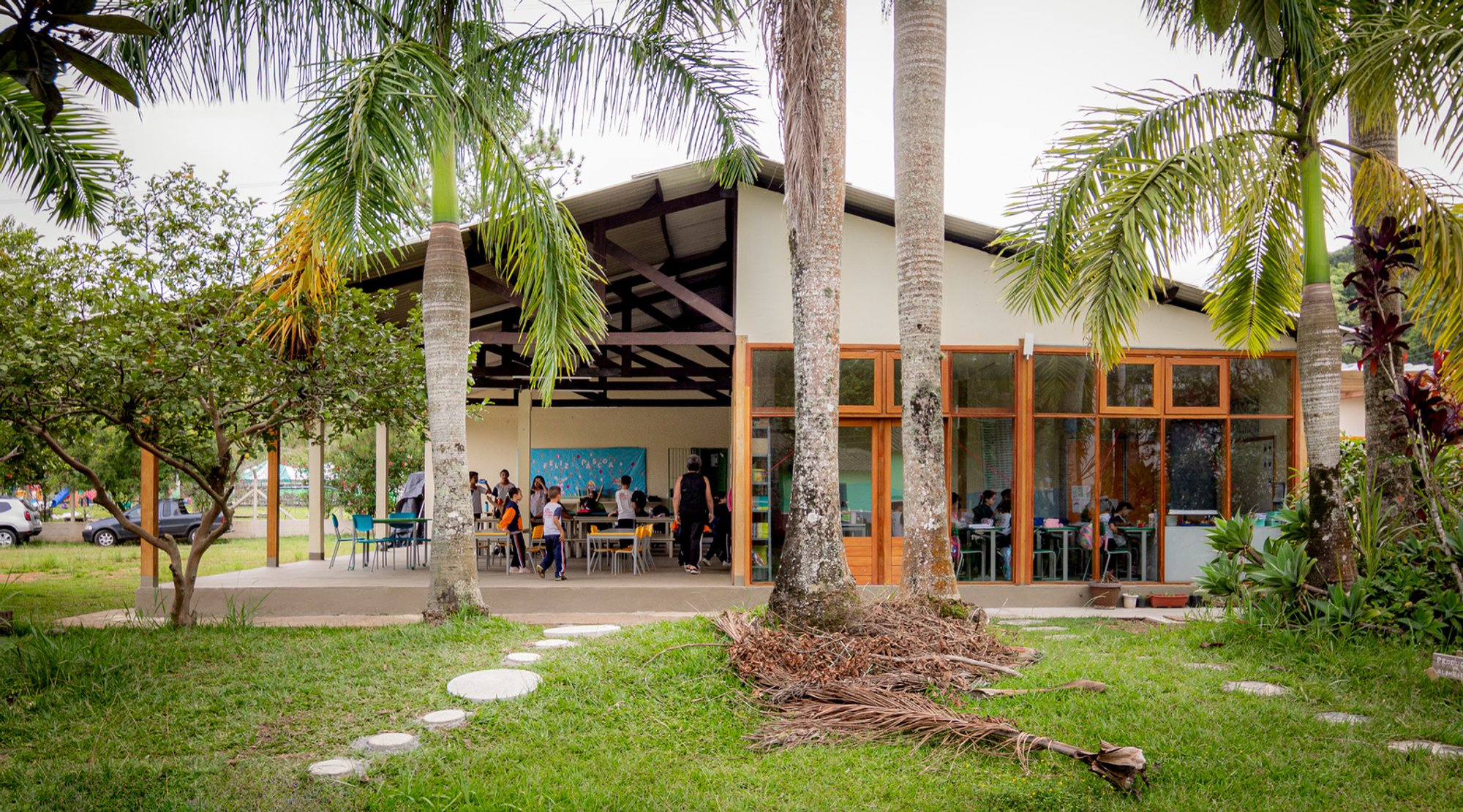 A Sustainable School in Brazil by Sem Muros: Participatory School Architecture Rooted in Community and Ecology
