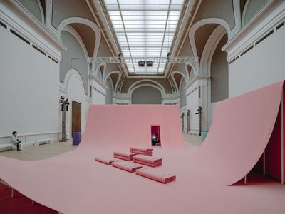 The Fun Palace Installation by Studio Ossidiana: An Immersive Art Installation in Paris
