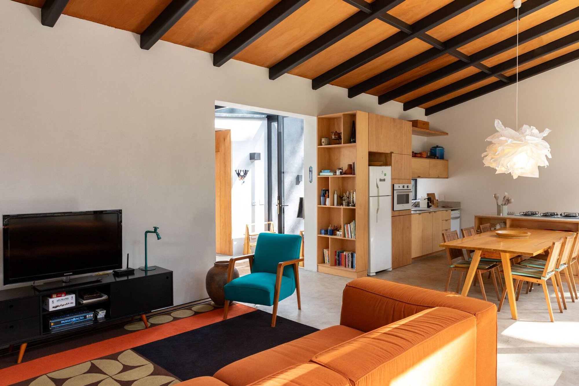 Mountain House Architecture in Brazil: Araucarias House by ARKITITO Arquitetura