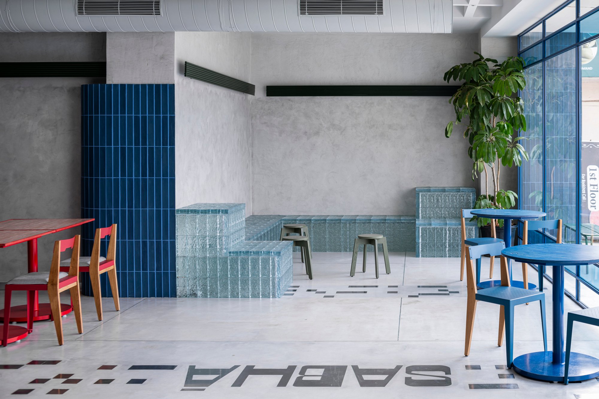 SABHĀ Specialty Coffee by naav studio: A Masterclass in Modern Coffee Shop Interior Design through Controlled Contrasts