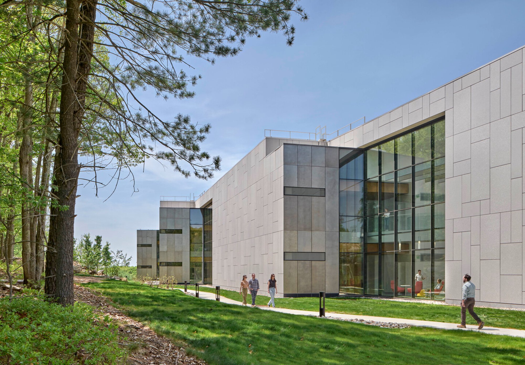 Sustainable Research Facility Architecture: Science Research Center at University of Connecticut by Payette