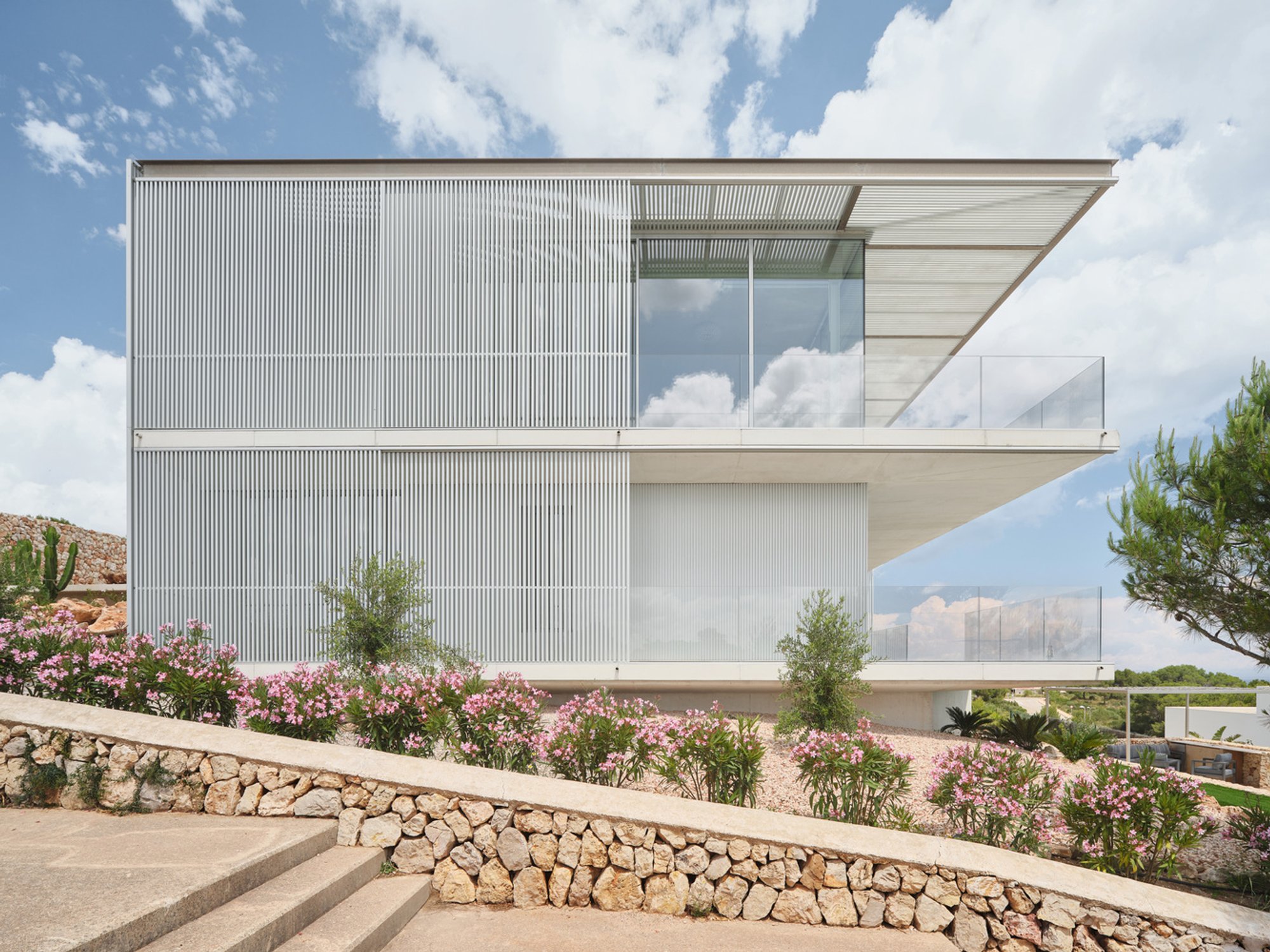 Contemporary Concrete House Design: Steel House by NOMO STUDIO in Menorca