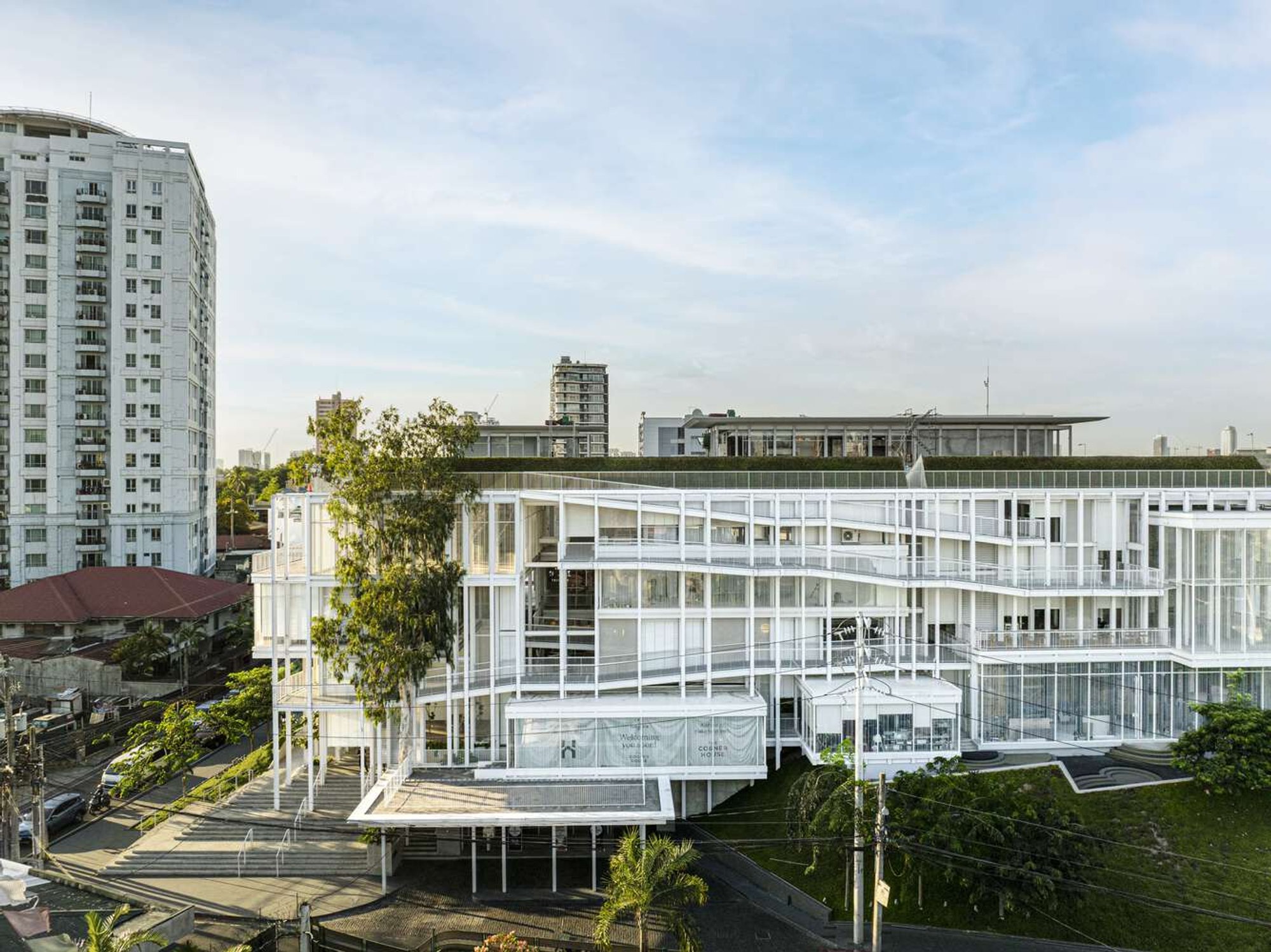 The Corner House: A Model of Tropical Climate Architecture in Urban Manila