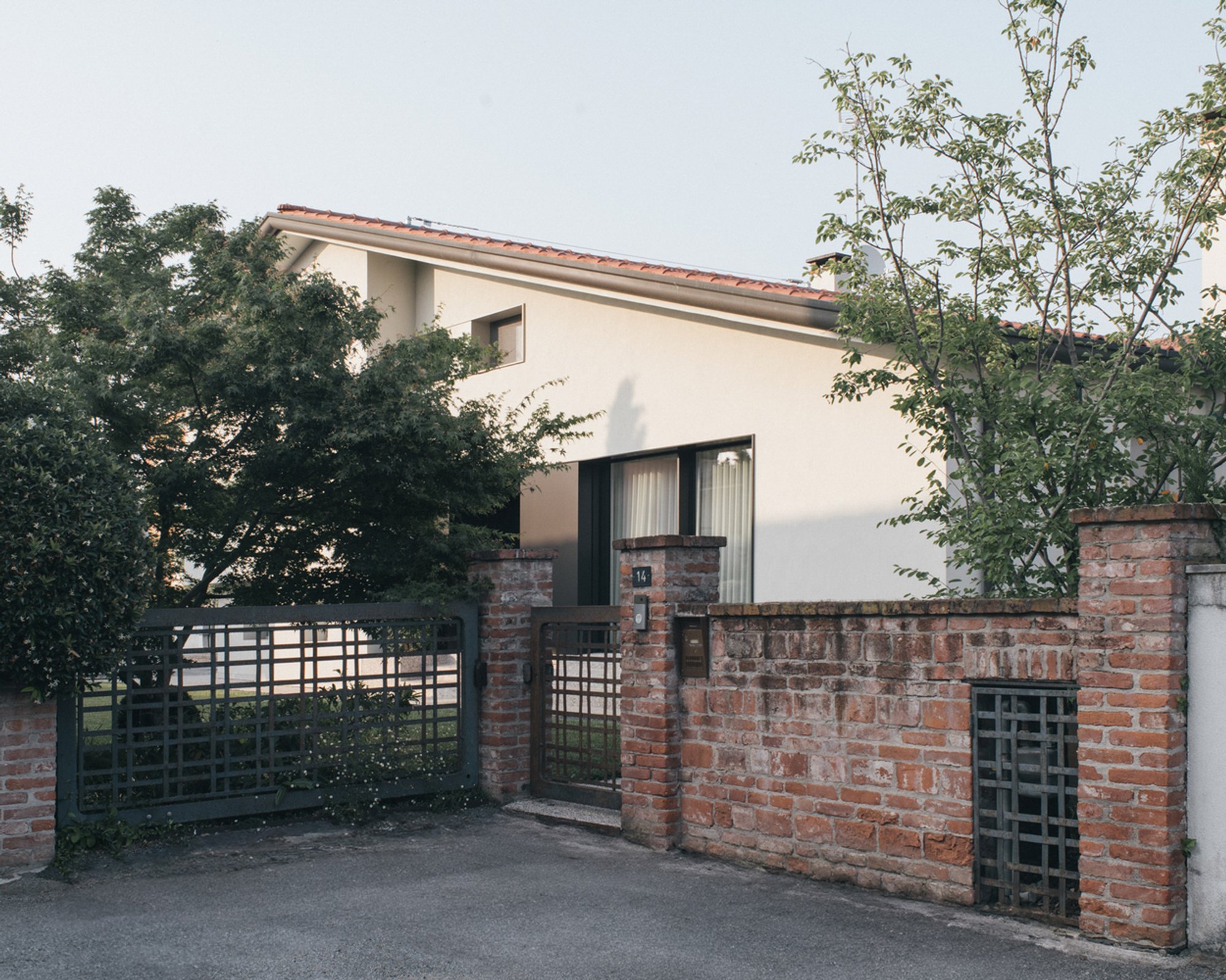Mid-Century Home Renovation in Italy: Restyling CD Residence by Didonè Comacchio Architects