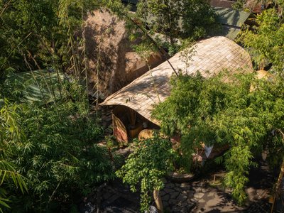 The Living Bridge: A Groundbreaking Model of Regenerative Architecture in Education