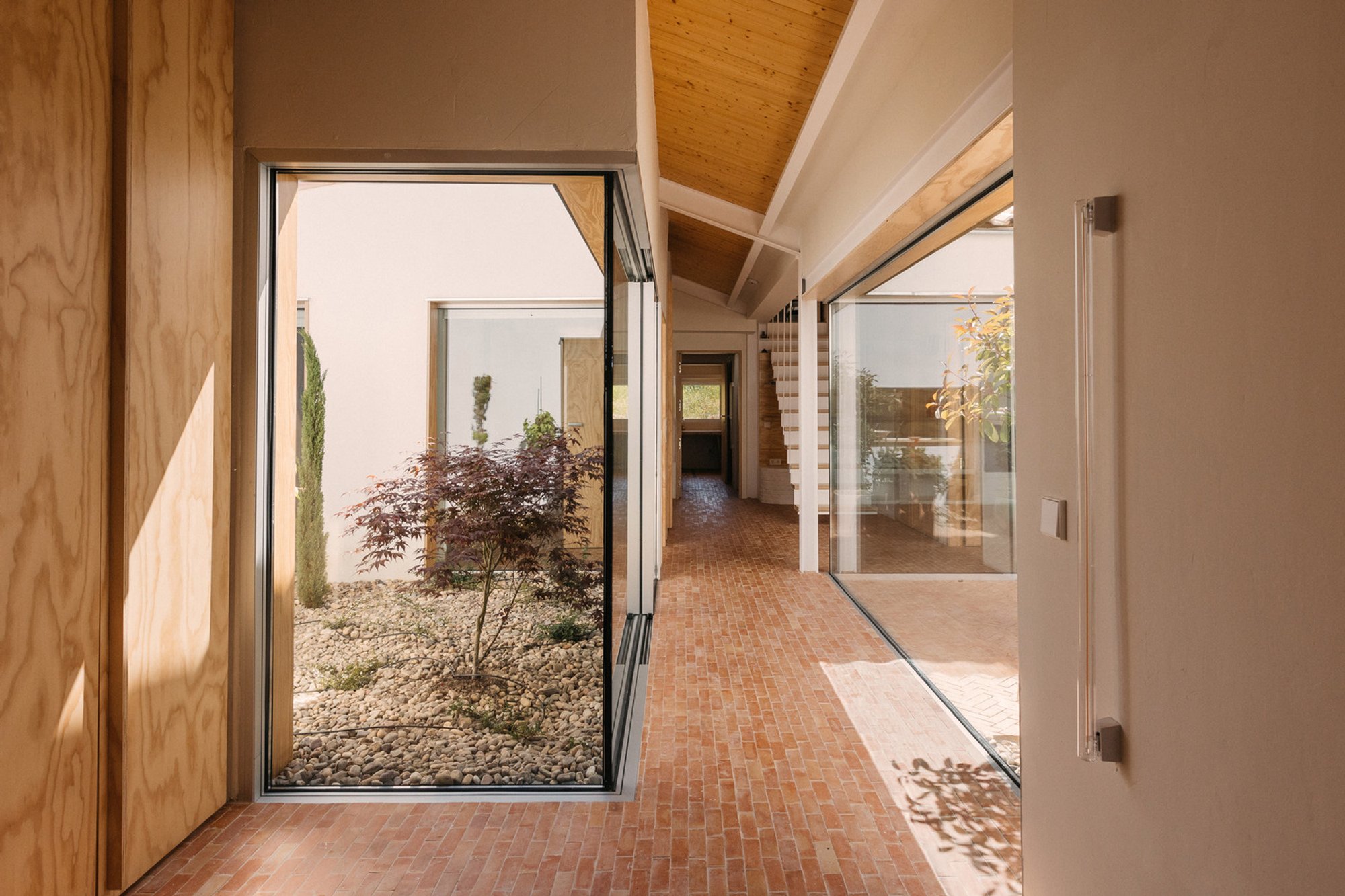 Courtyard House Design – Rosa María House by delavegacanolasso