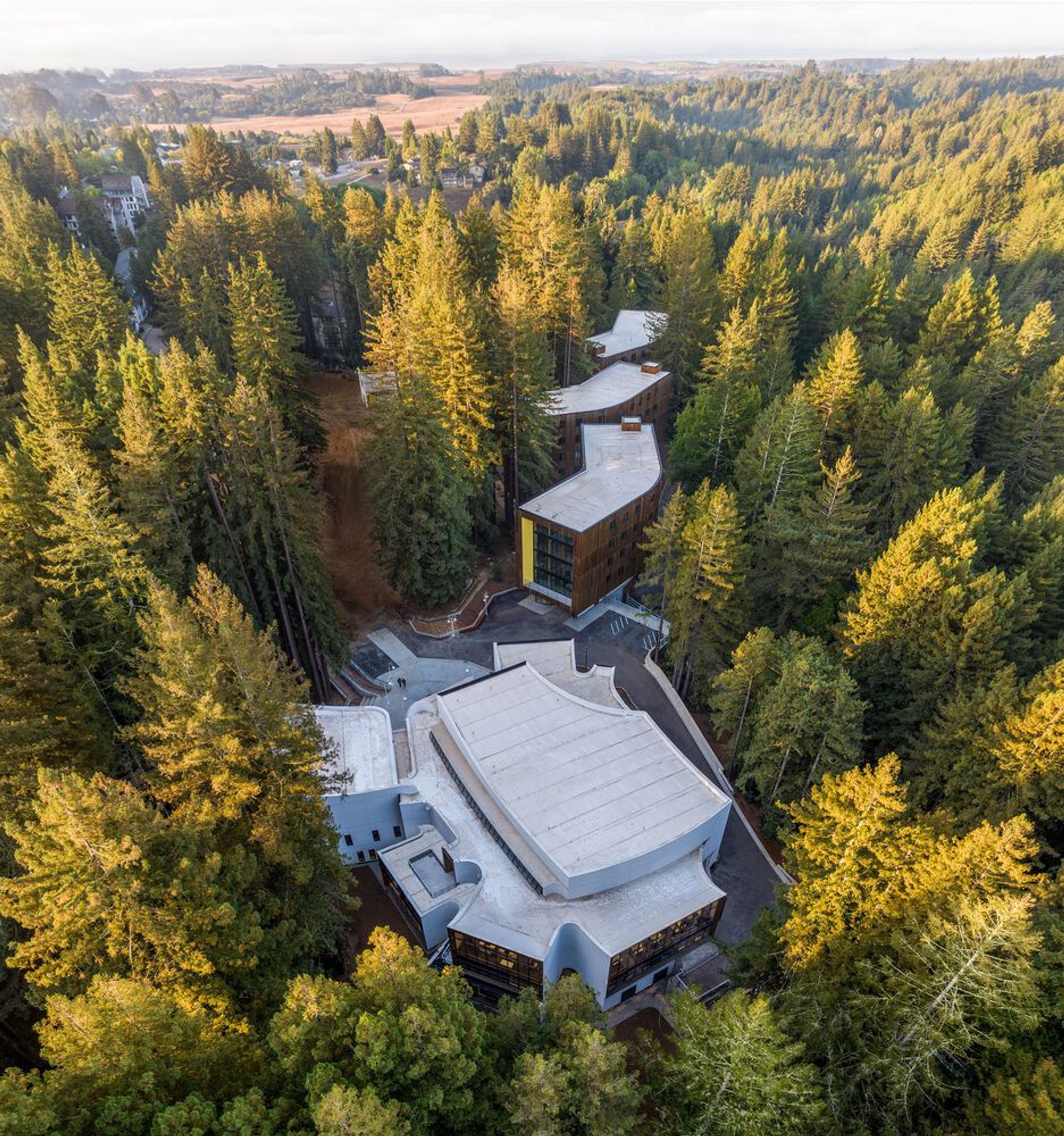 Kresge College Expansion: A Pioneering Model of Mass Timber University Architecture by Studio Gang