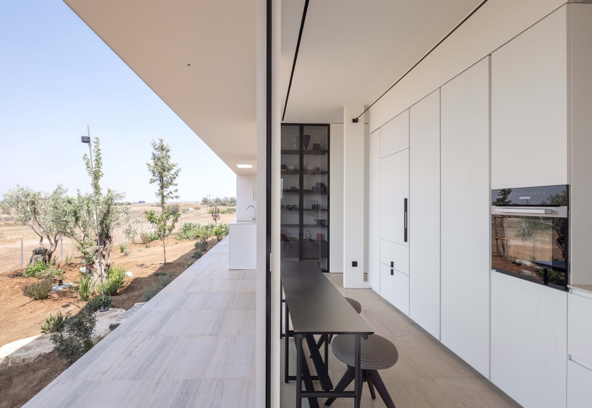 Mediterranean Courtyard House Design – Casa Oblivio by M.O.B Design Studio