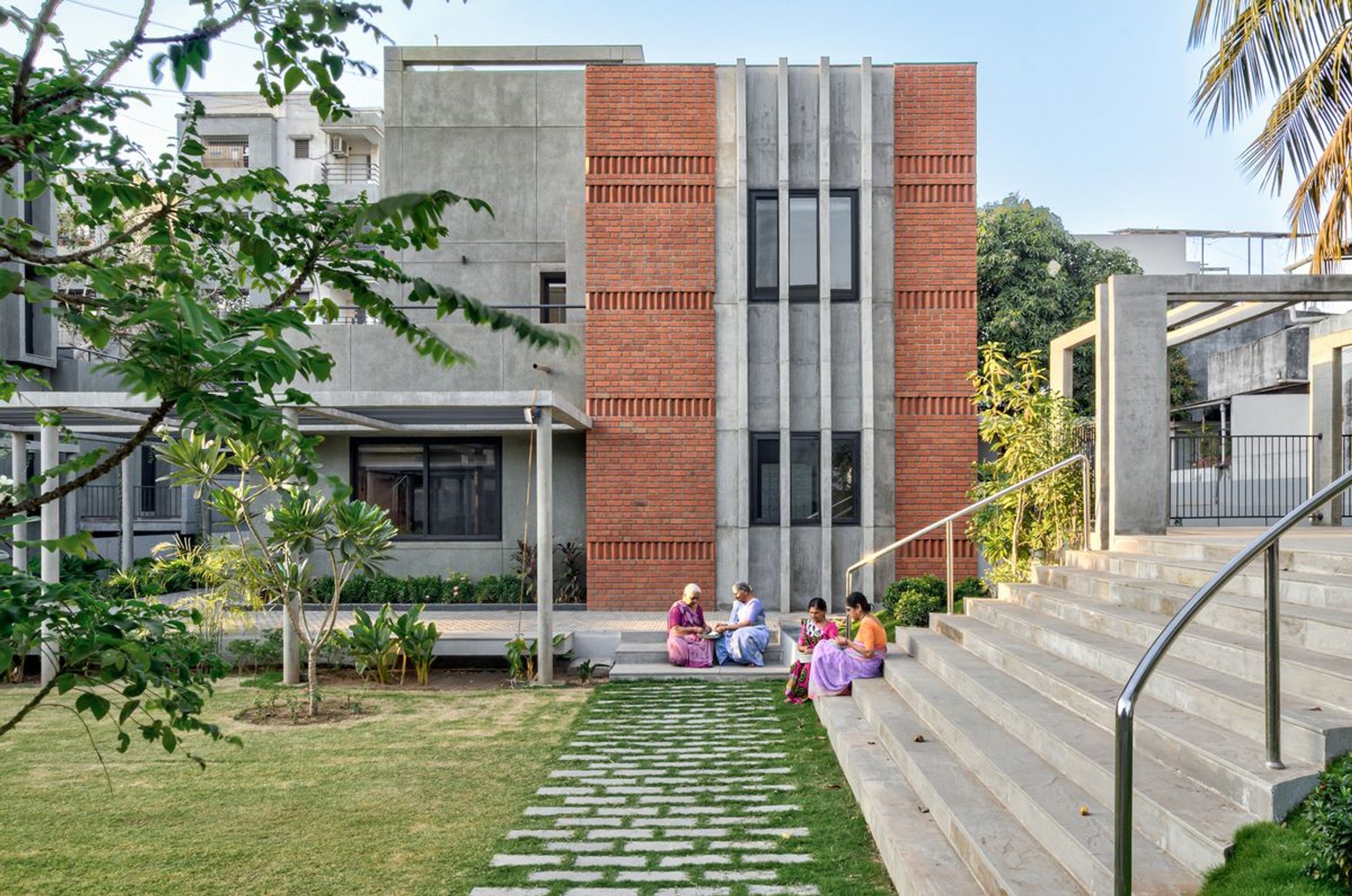 CHITRAKUT Residences by AANGAN Architects: A Contemporary Homage to Traditional Indian Living in Surat