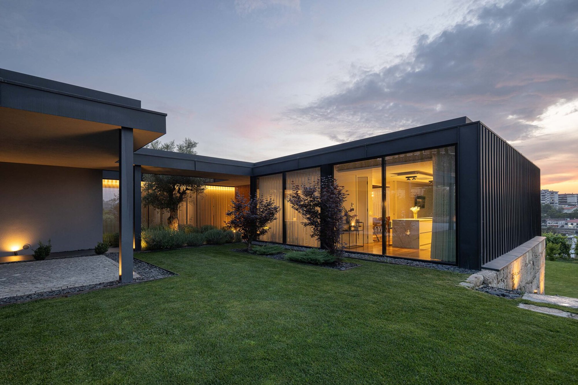 Modern Hillside House in Portugal by Ricardo Azevedo Arquitecto