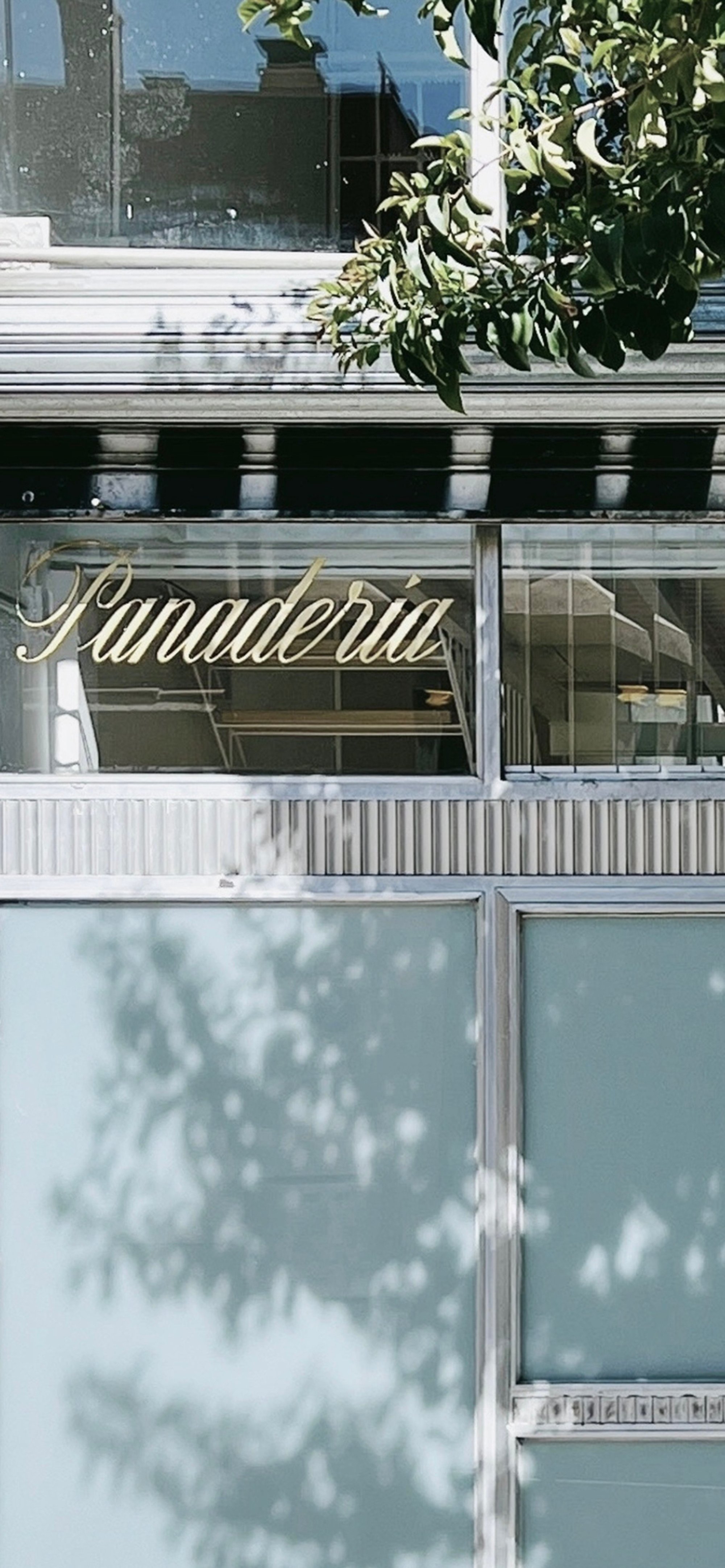 AIRY Reform by Fast and Furious Production Office – Transforming a Historic Madrid Bakery into a Contemporary Living Space