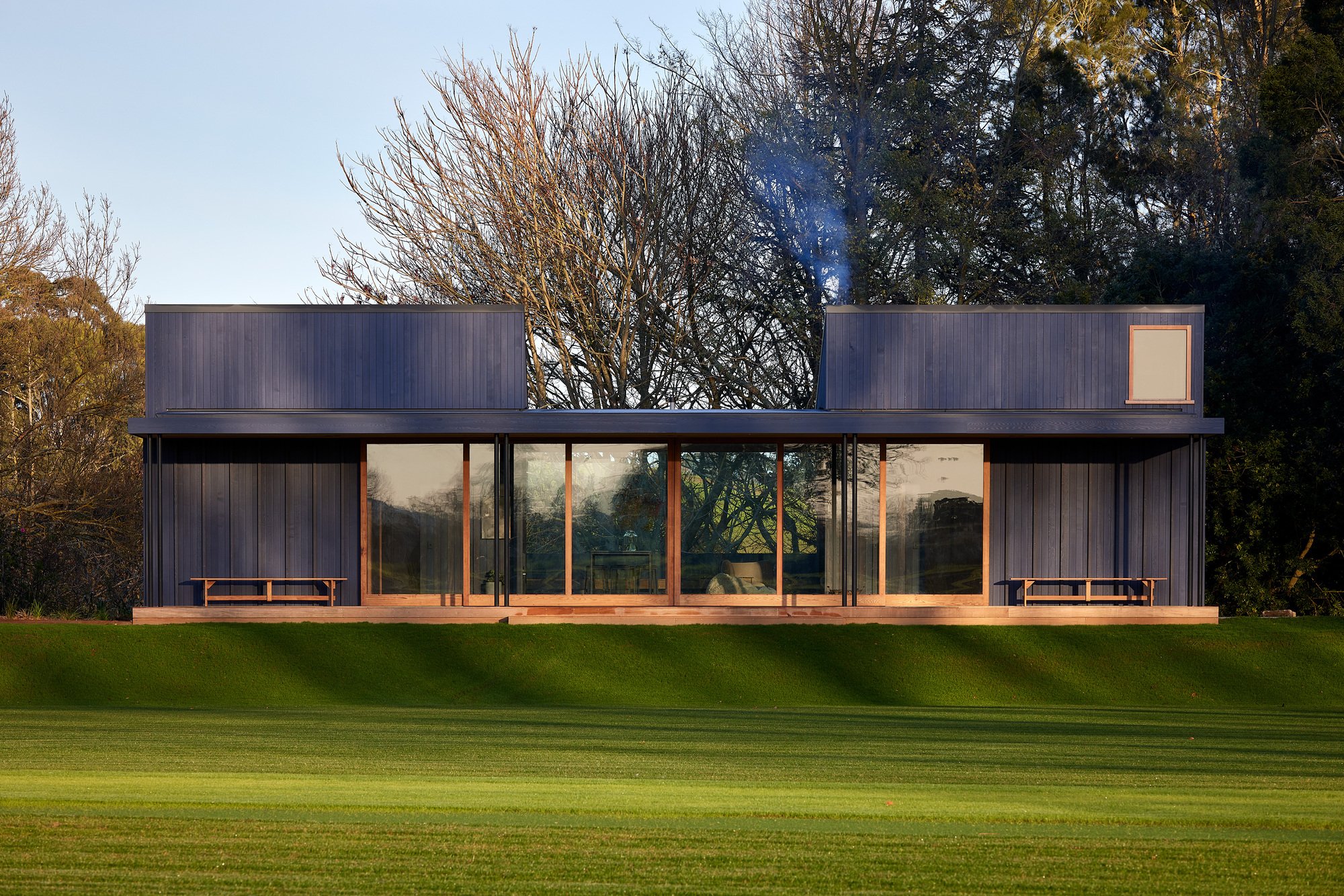 Deep Cover House by Edwards White Architects – A Cricket Pavilion Blending Architecture, Culture, and Community