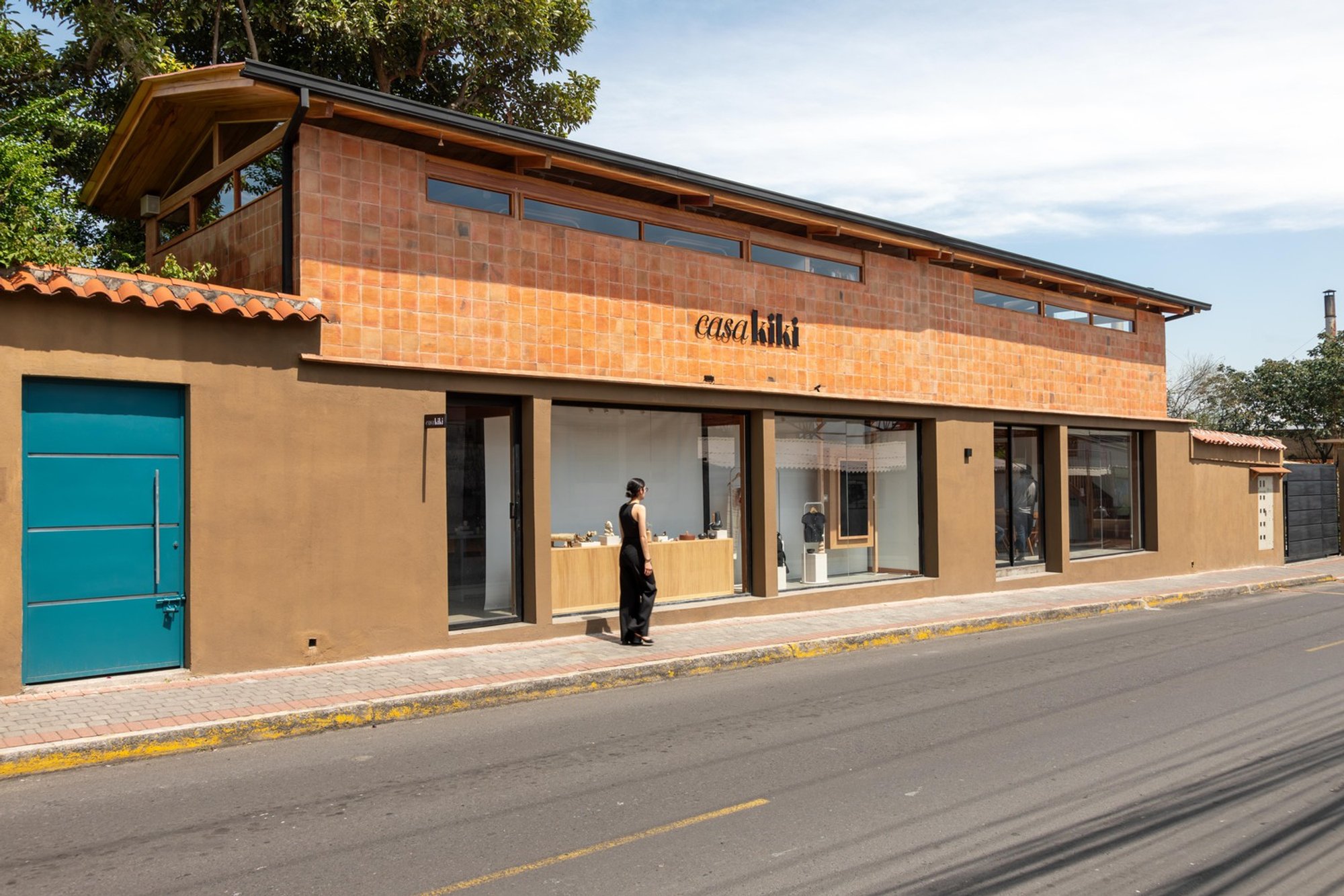 East Block by El Sindicato Arquitectura: A Sustainable Commercial Architecture in Quito