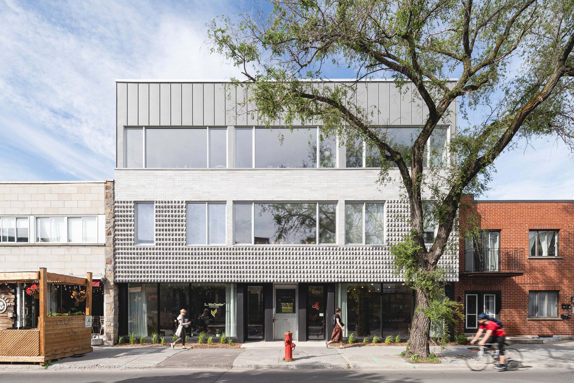 Off Plaza Building by L. McComber – Redefining Mixed-Use Architecture in Montreal